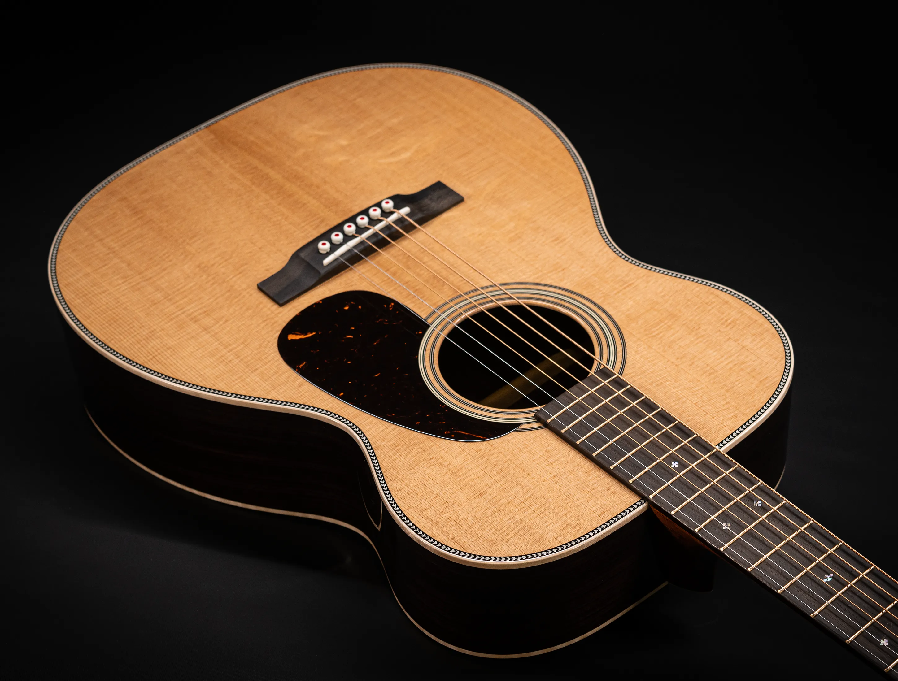 Show gallery (28 images) a170939 Martin 00-28 Modern Deluxe Musikhaus-Hermann