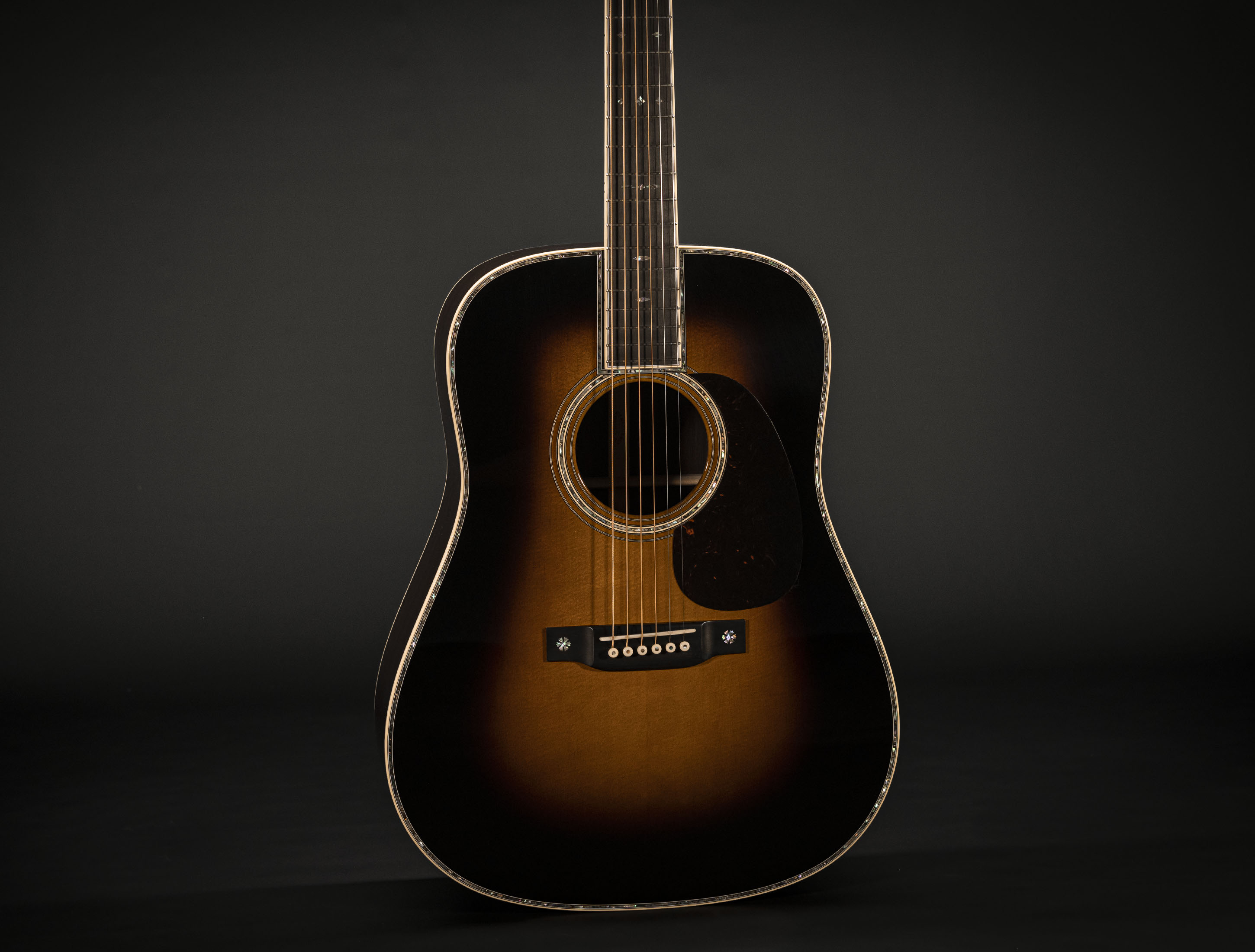 Martin D-42 Custom Shop Golden Era 1935 Sunburst