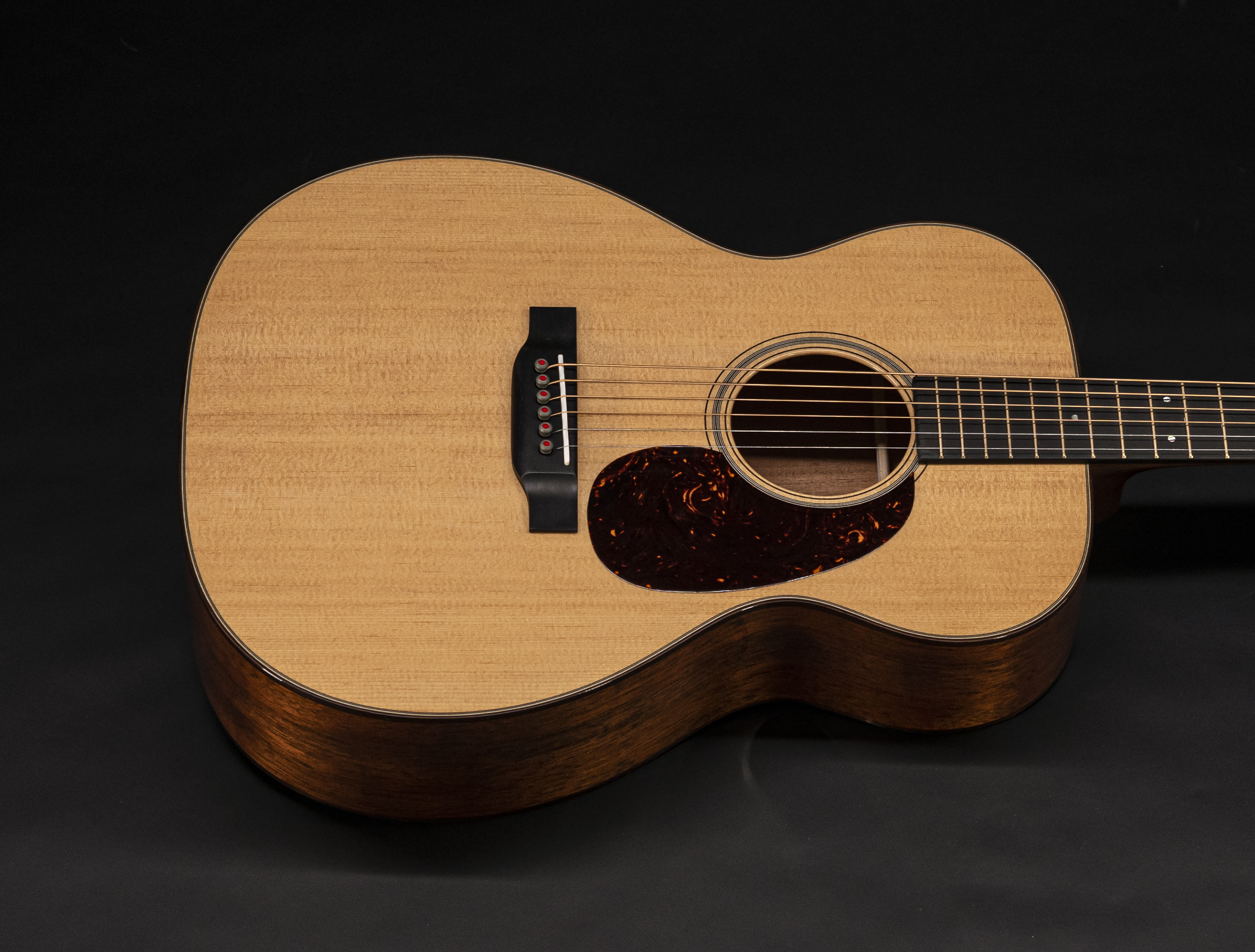 Show gallery (23 images) a112957-martin-000-18-modern-deluxe