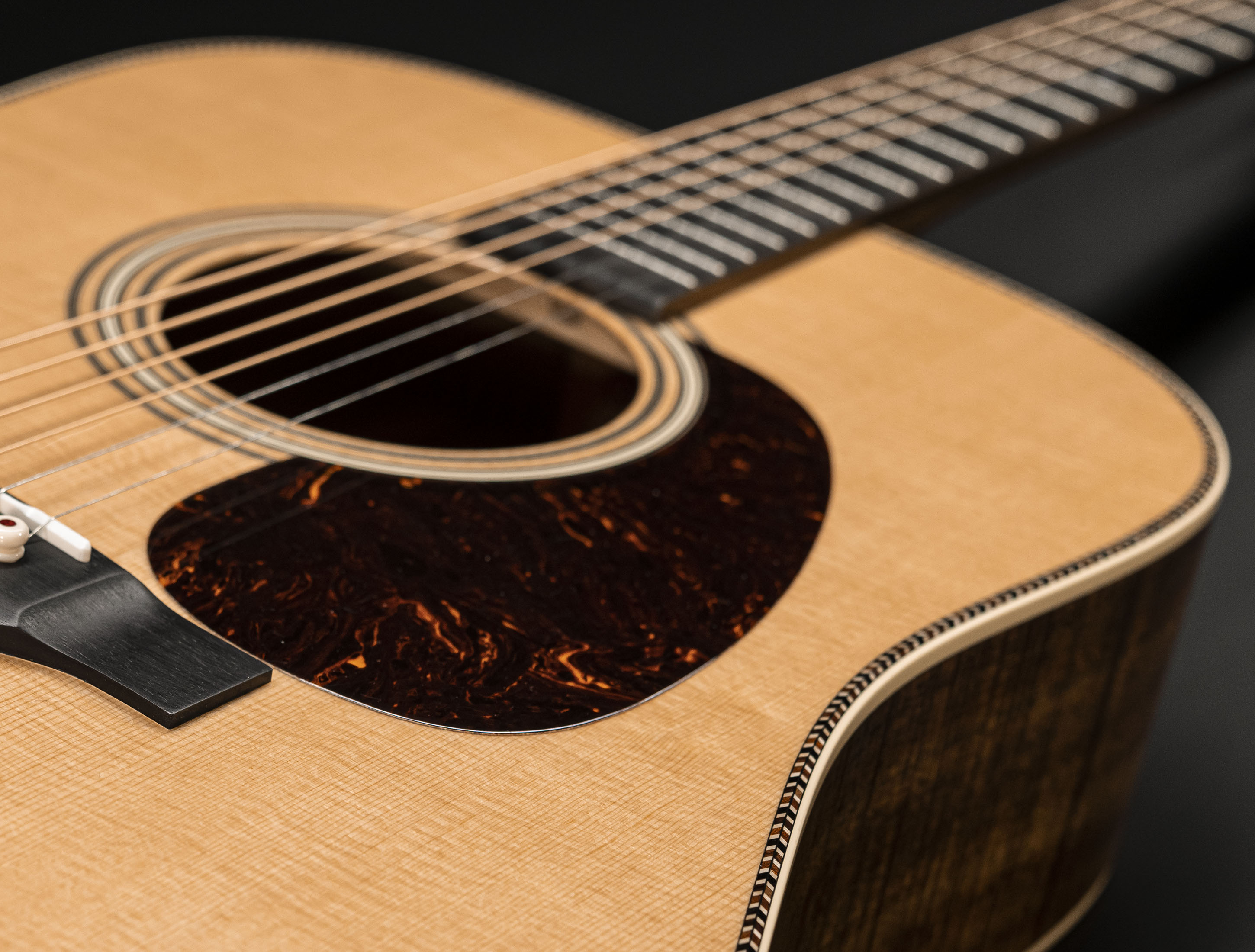 a128140-Martin-Custom-Shop-Super-D-High-Flame-Koa a128140-martin-custom-shop-super-d-high-flame-koa