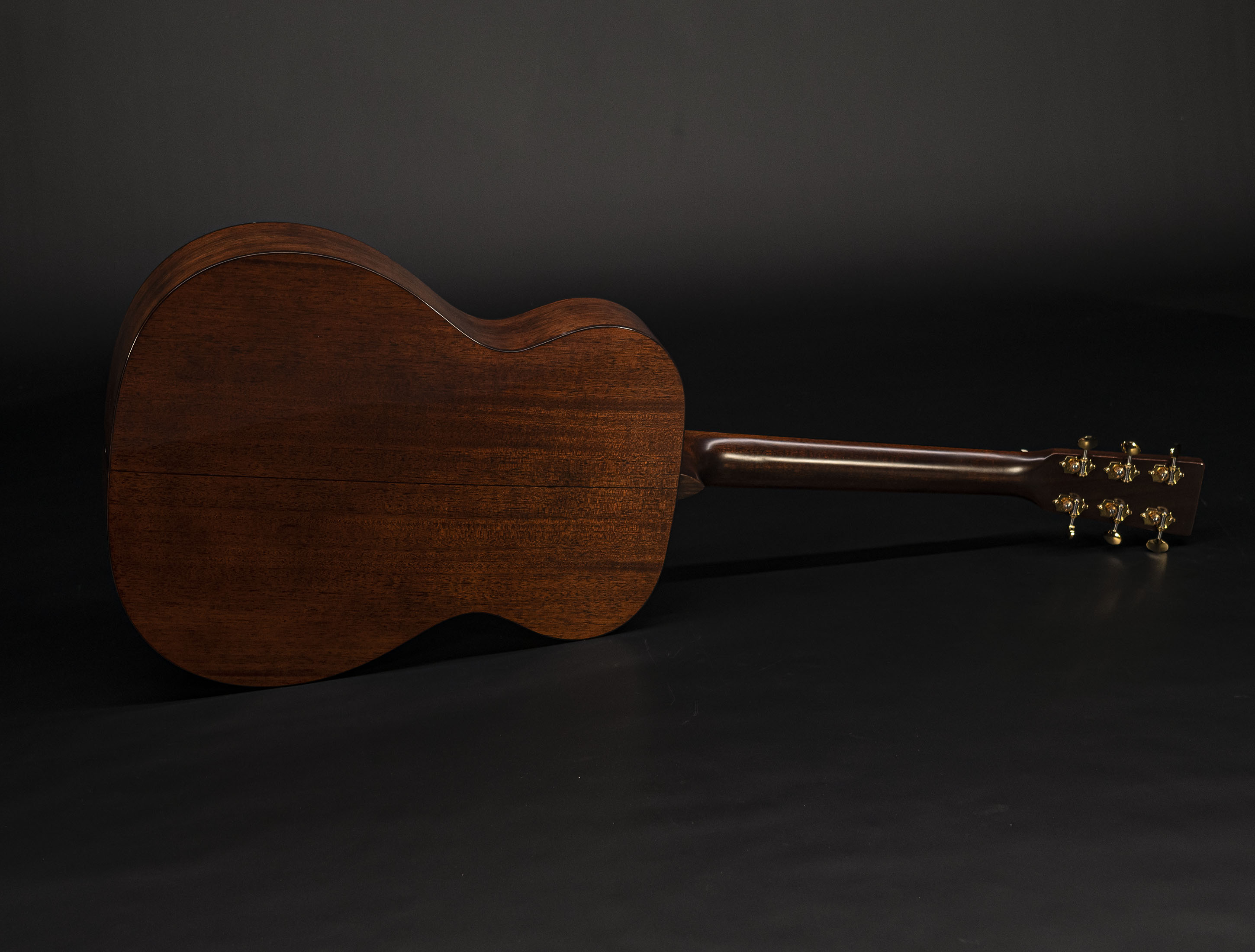 Show gallery (23 images) a112973-martin-000-18-modern-deluxe