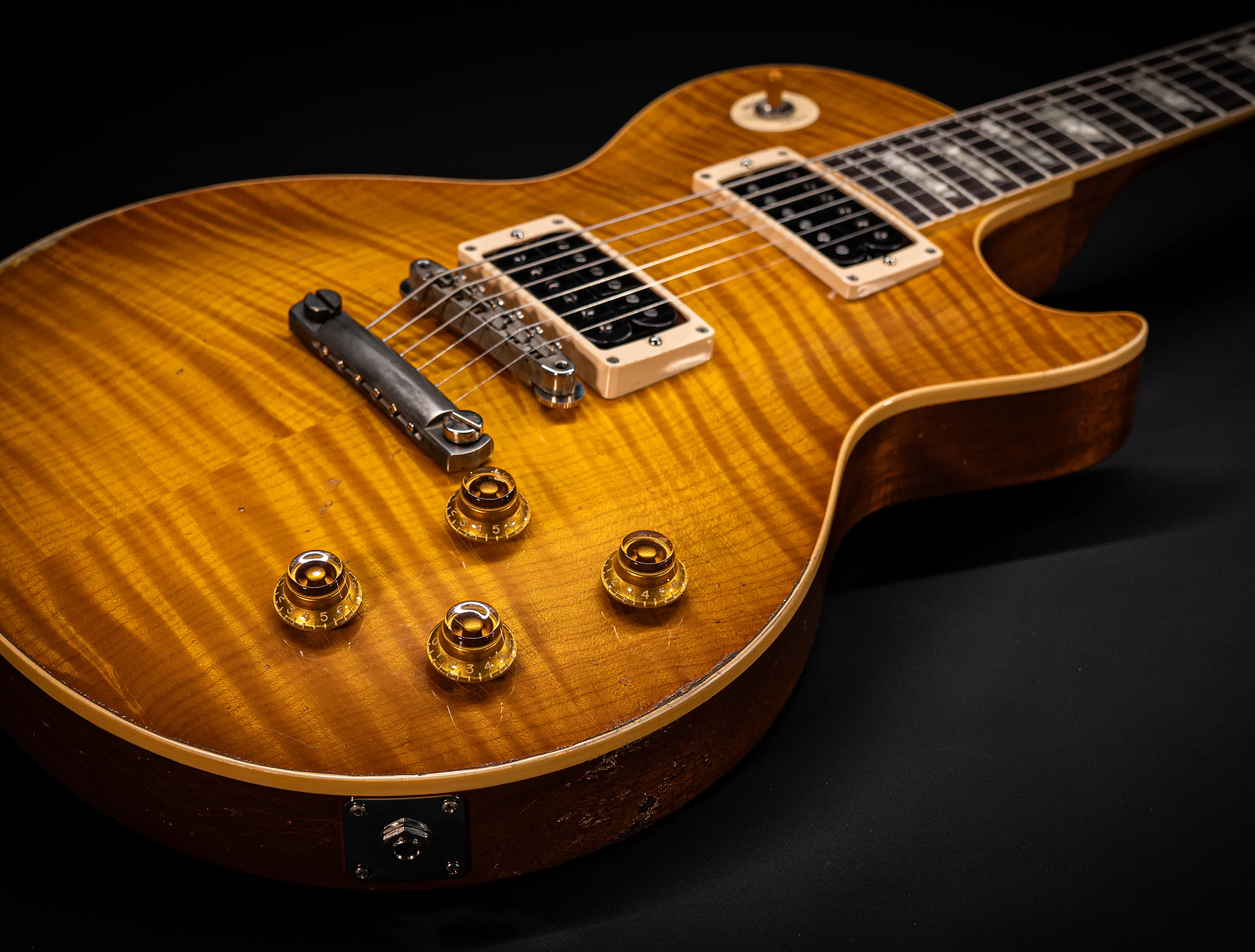 Show gallery (36 images) a163125 Gibson Les Paul 1959 Double Black Murphy LAB R9 Authentic Heavy Aged - Butterscotch