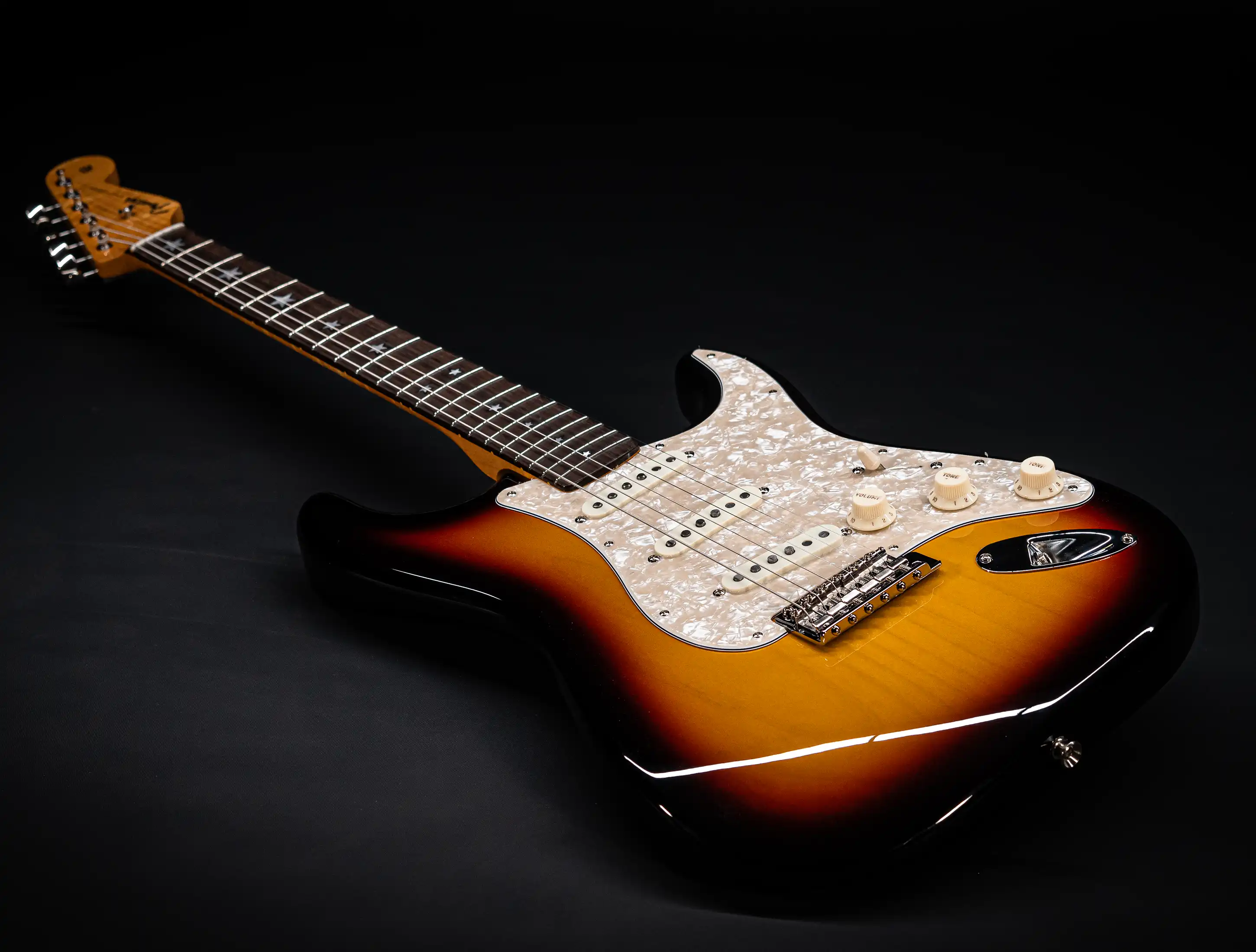 a154632 Fender-MBD-Limited-60s-STARS-Stratocaster-NOS-flame-Neck-Sunburst