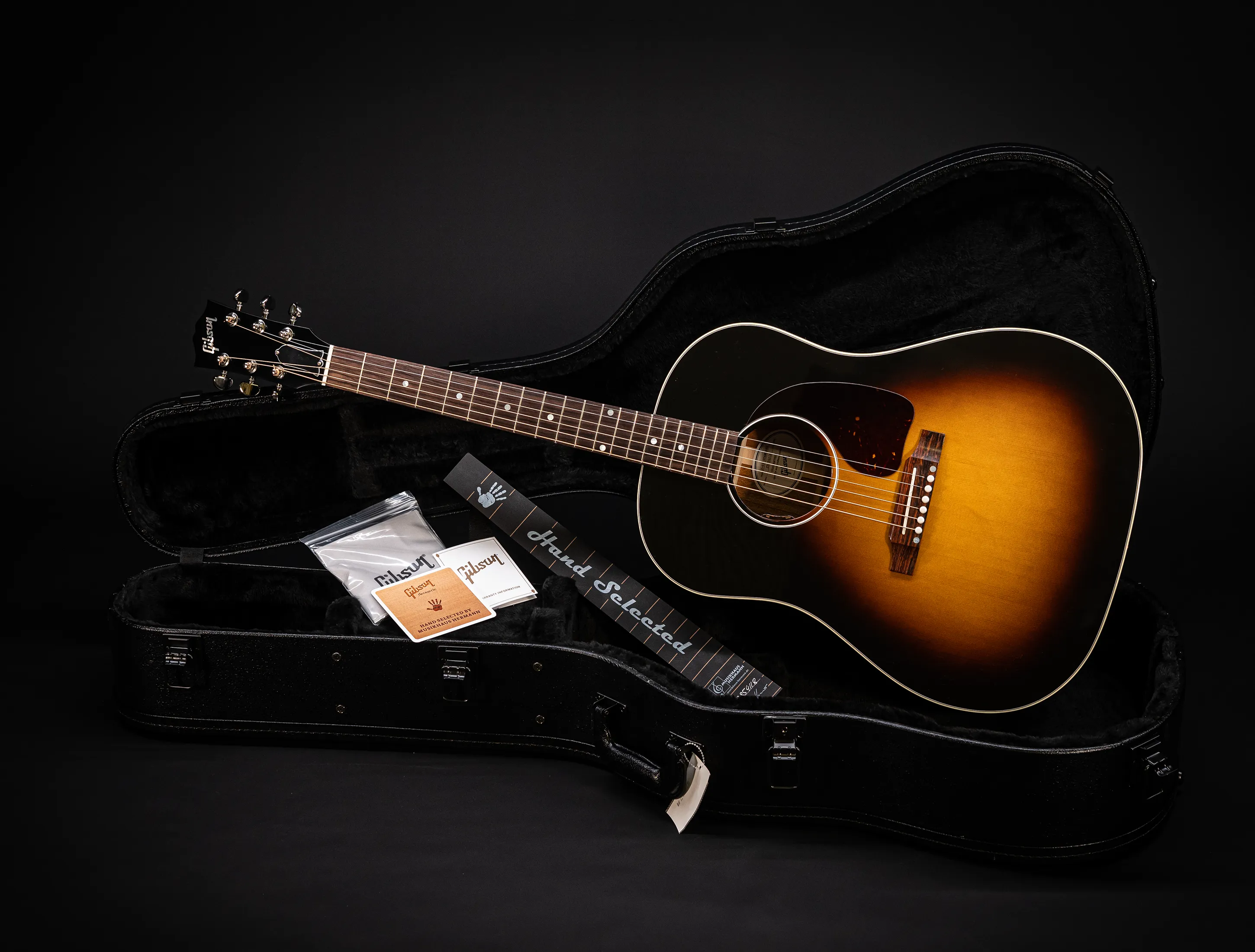 Show gallery (23 images) a170001 Gibson J-45 Standard - Vintage Sunburst