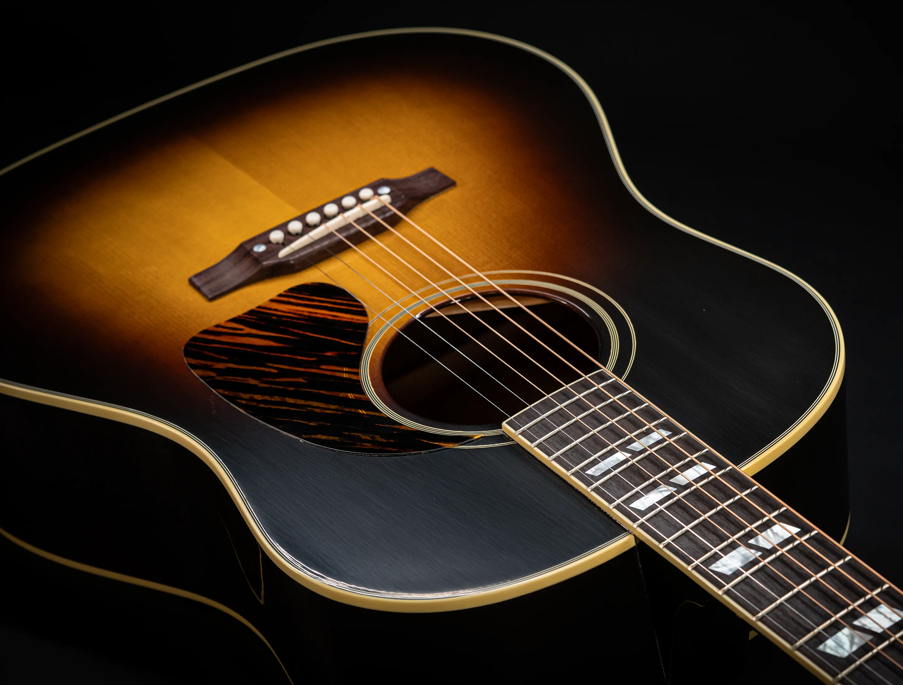 Show gallery (33 images) a174875-Gibson-Southern-Jumbo-EARLY-40s-Golden-Era-Custom-Shop-Adirondack-Vintage-Sunburst-