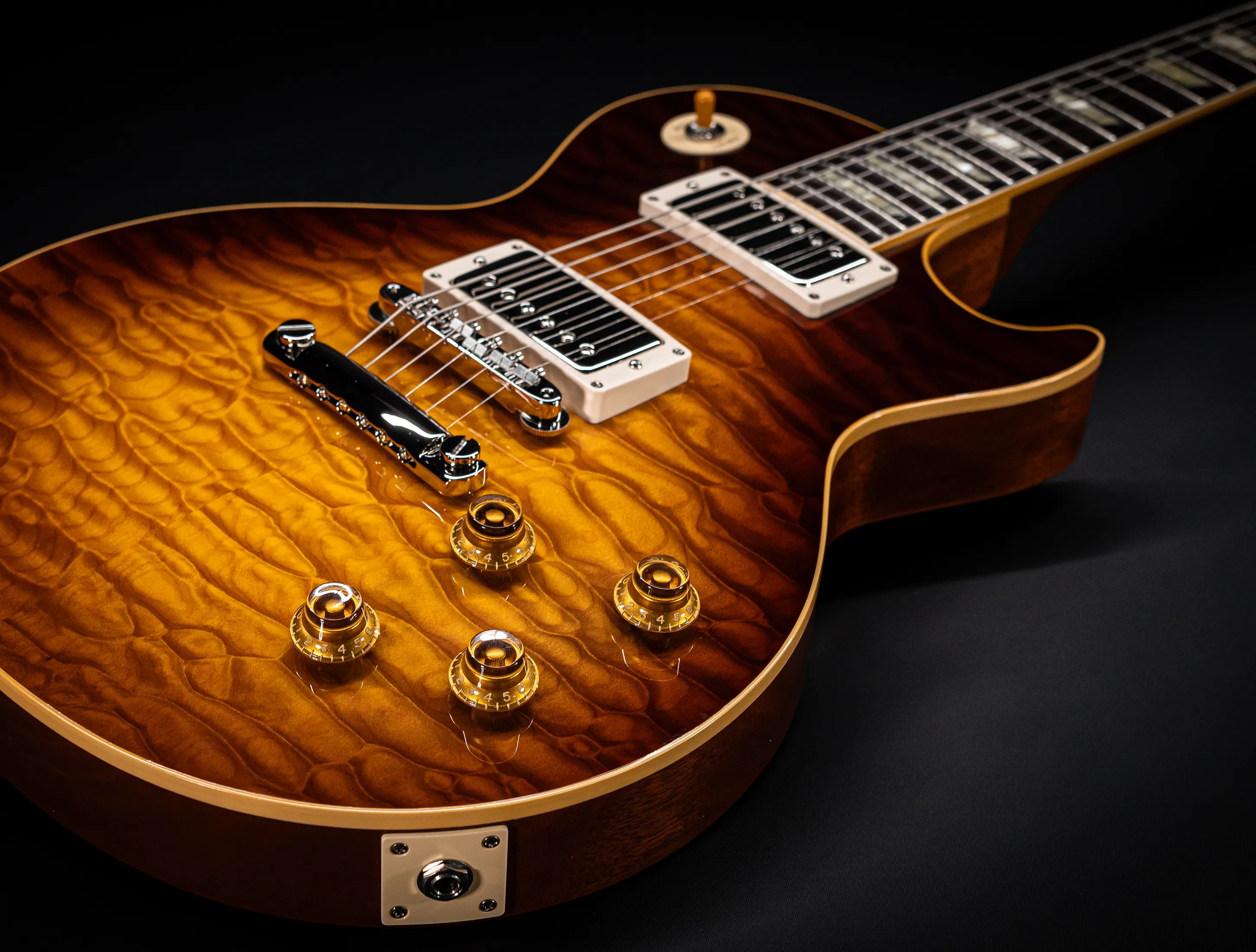 Gibson Les Paul 1959 Reissue ULTRA 5A-Quilt Maple Top - GLOSS "Factory Special"