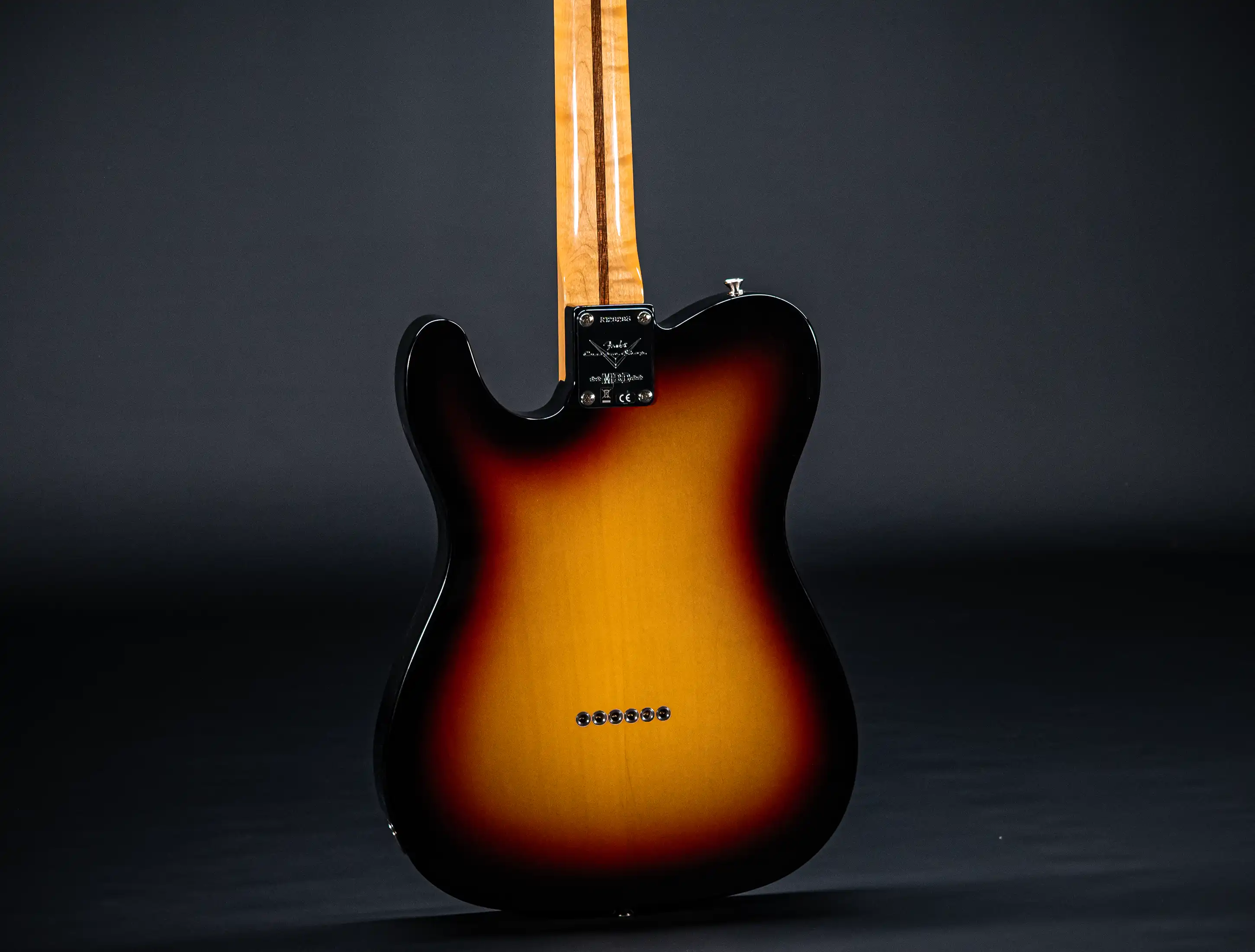 a154606 Fender-MBD-Limited-1963-Telecaster-Timeless-NOS-flame-Neck-Sunburst