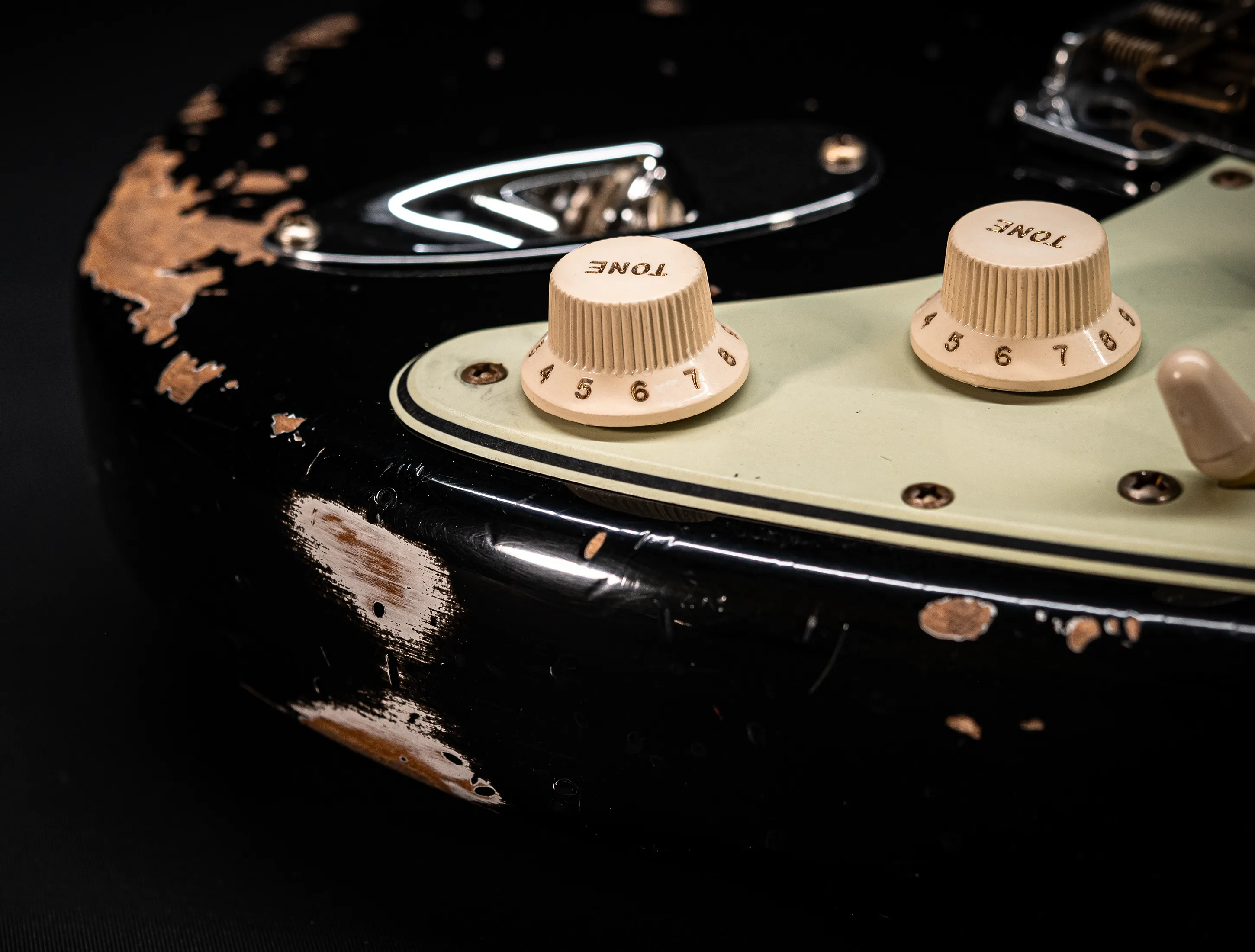 a173095Fender MBD Limited 1963 Humbucker Stratocaster Heavy Relic - Black Muikhaus-Hermann