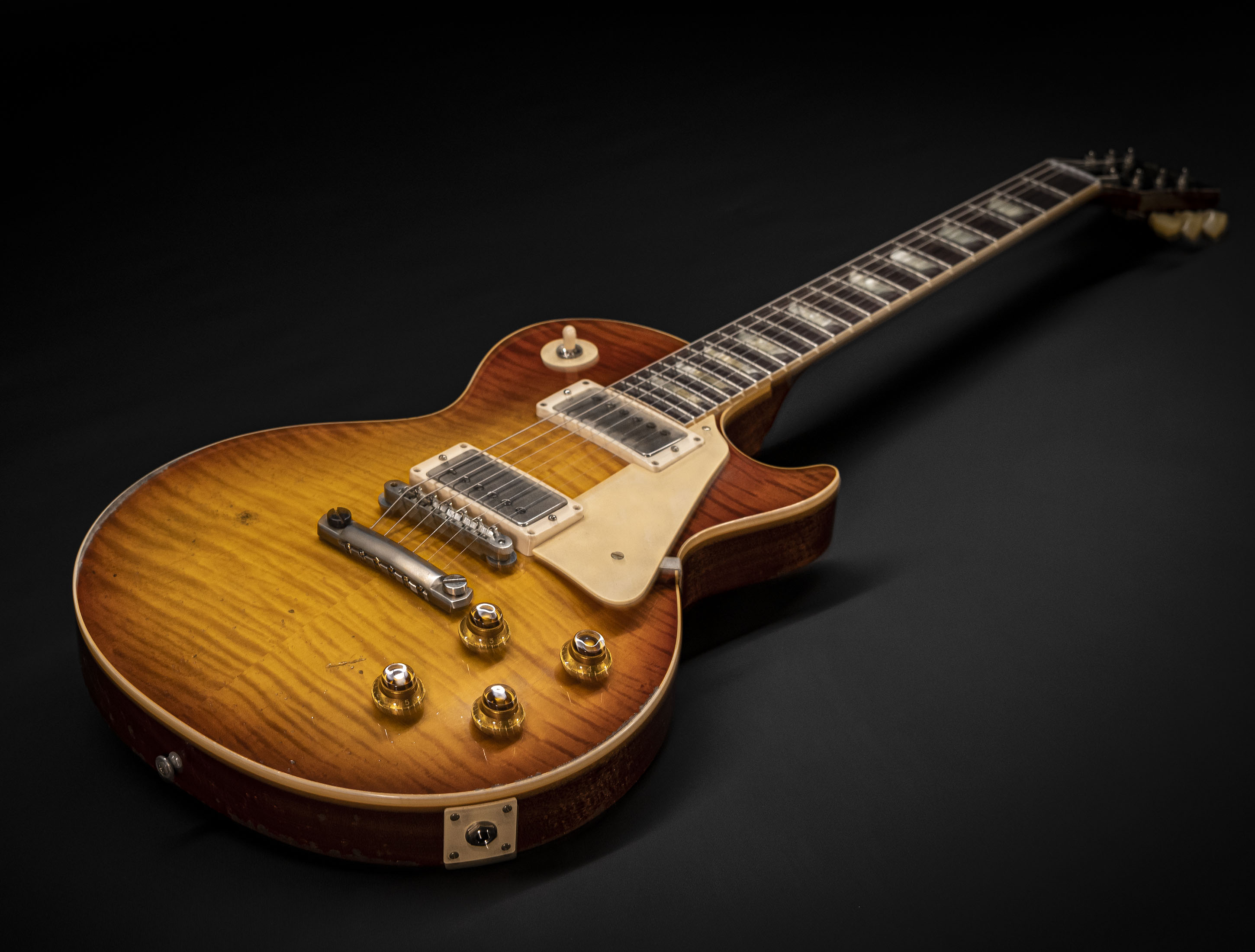 a138813-Gibson-Les-Paul-1959-The-Burst-Tom-Murphy-Painted-TM-R9-Ultra-Heavy-Aged-Murphys-Tea-931783 a138813-gibson-les-paul-1959-the-burst-tom-murphy-painted-tm-r9-ultra-heavy-aged-murphys-tea-931783