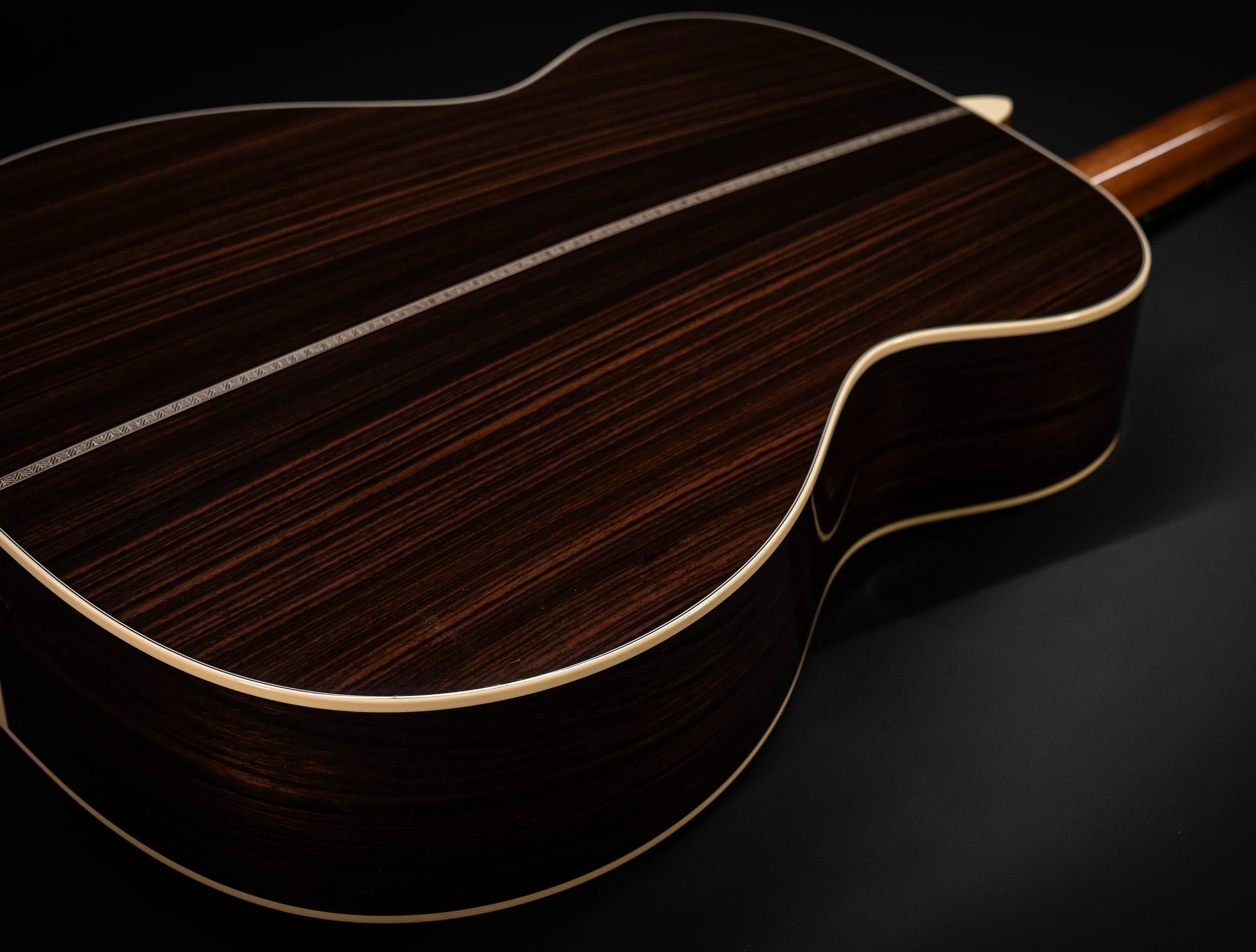 Galerie anzeigen (24 Bilder) a172409 Martin 000-28EC E LRB Eric Clapton - LR Baggs VTC Musikhaus-Hermann