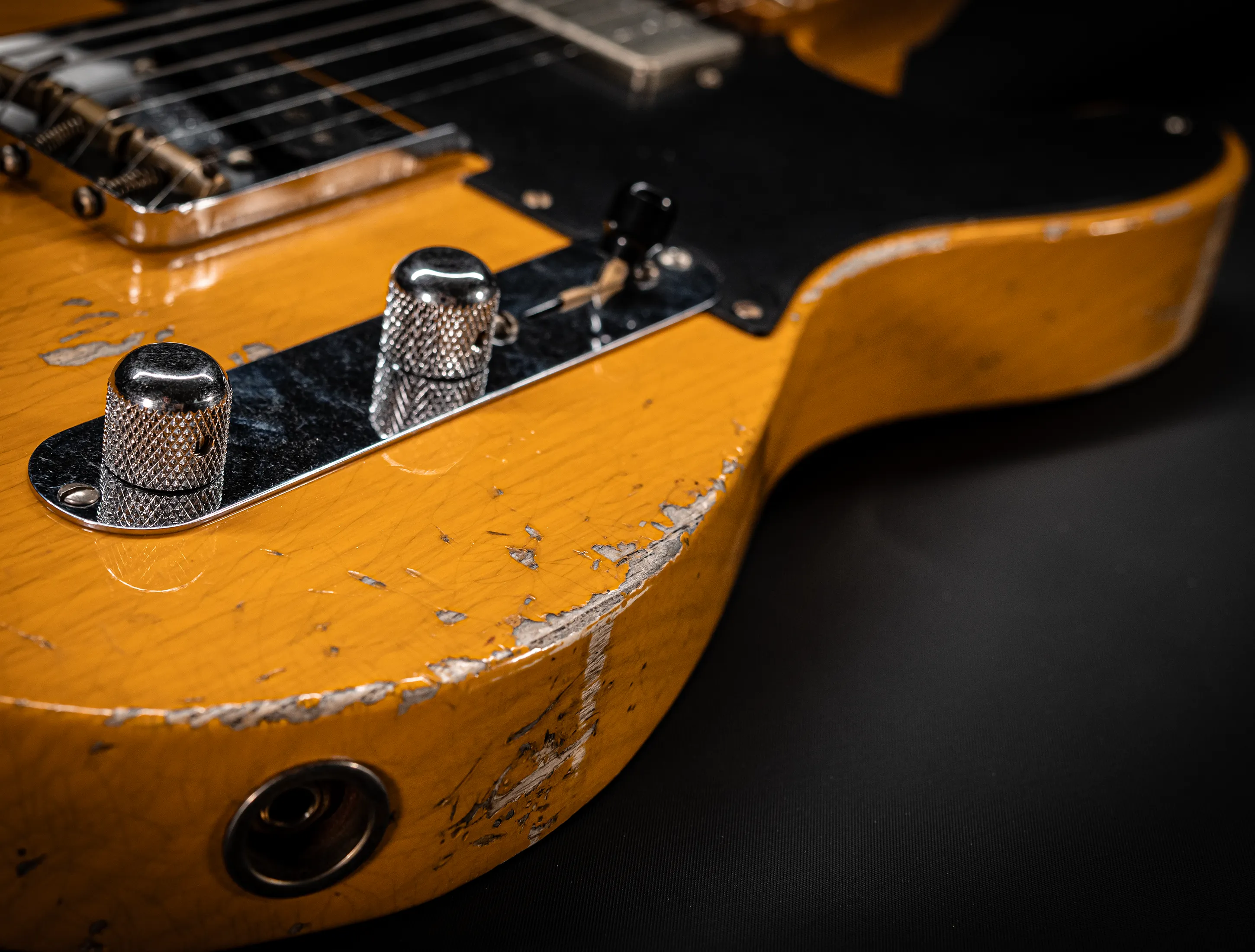 Fender MBD 1952 Humbucker Telecaster Heavy Relic 1pc Ash Body - Butterscotch Blonde