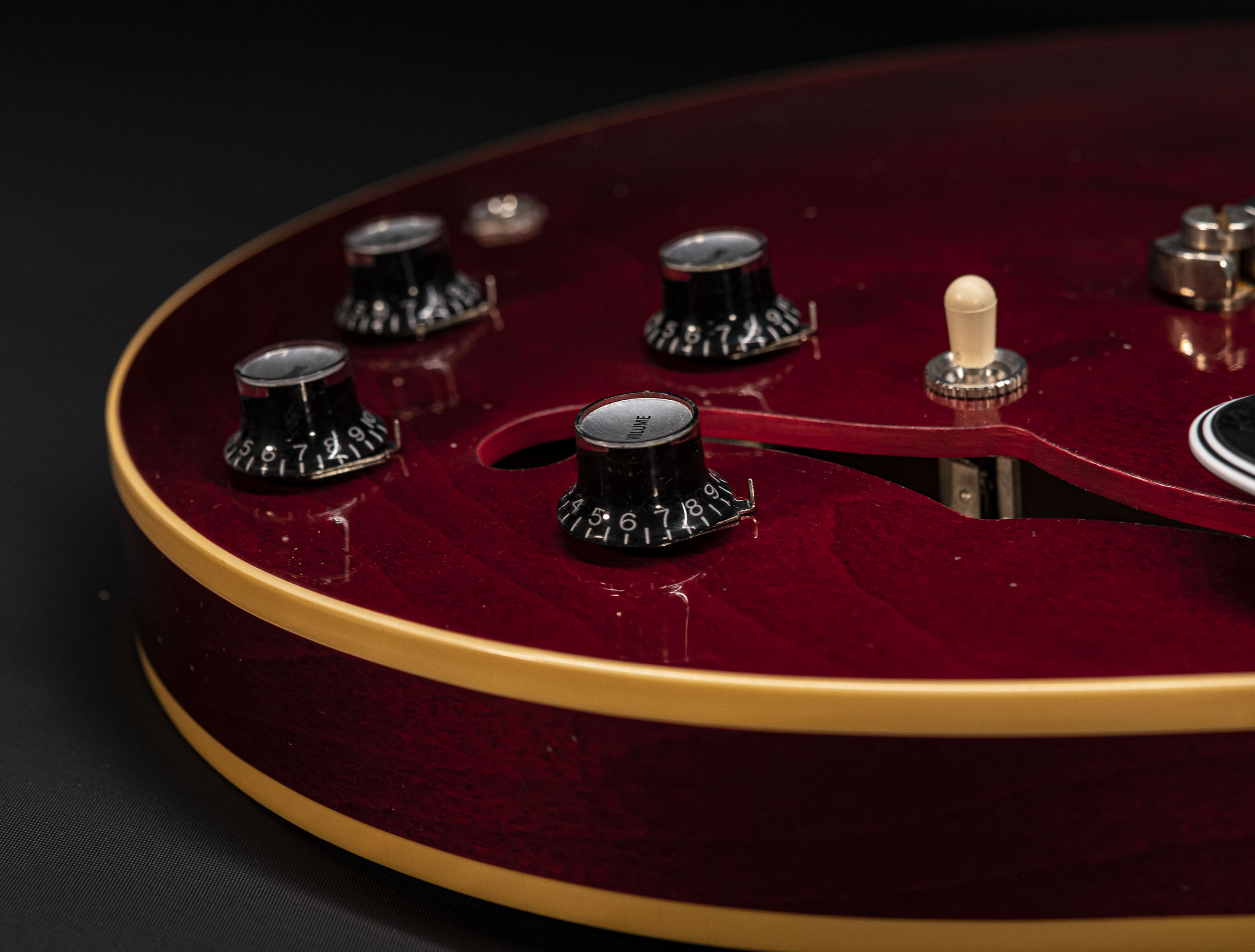 a134661_Gibson-ES-335-1964-Murphy-Lab-Ultra-Light-Aged-Sixties-Cherry a134661 gibson-es-335-1964-murphy-lab-ultra-light-aged-sixties-cherry