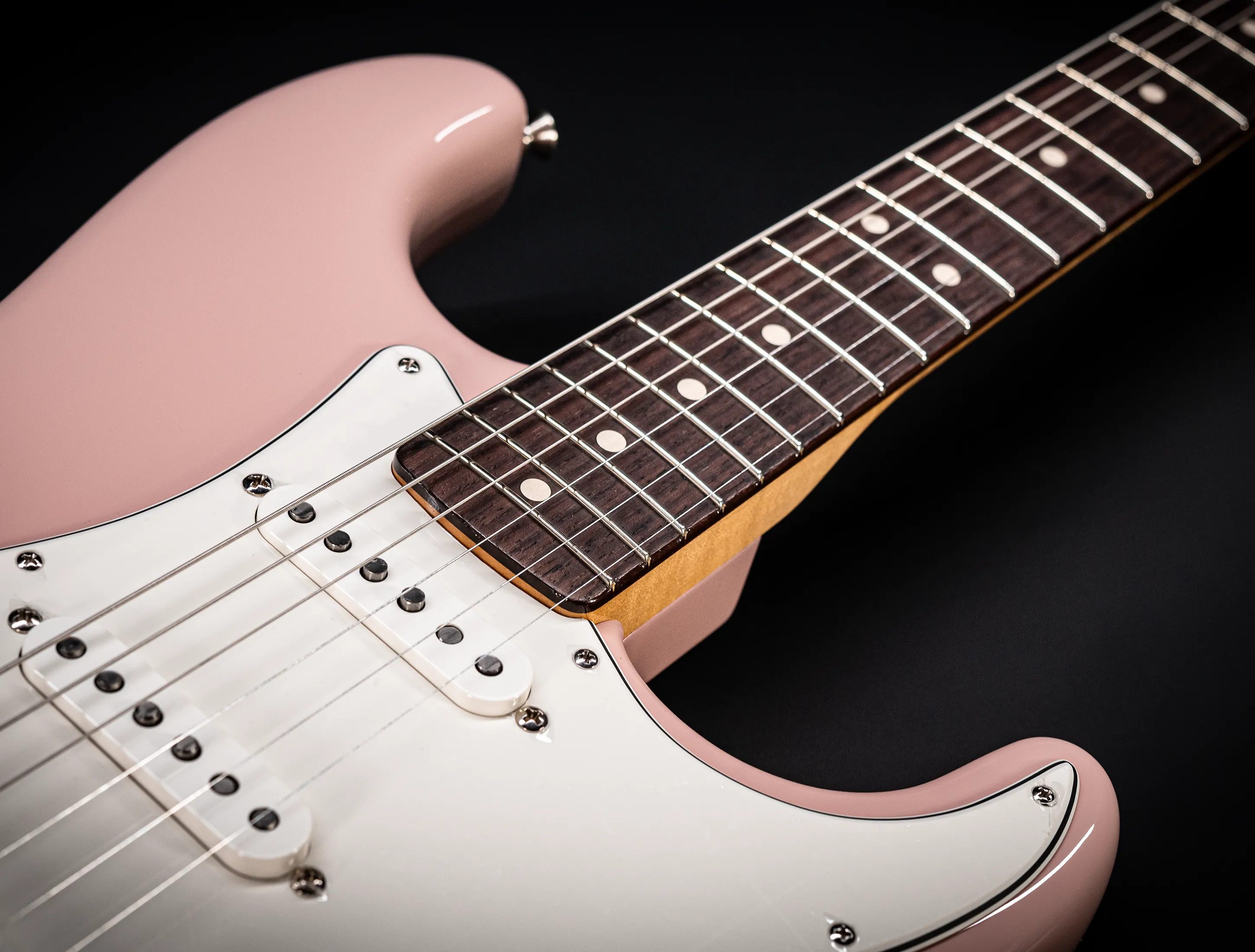 Fender MBD 1963 Stratocaster Prestige NOS flame Neck - Shell Pink