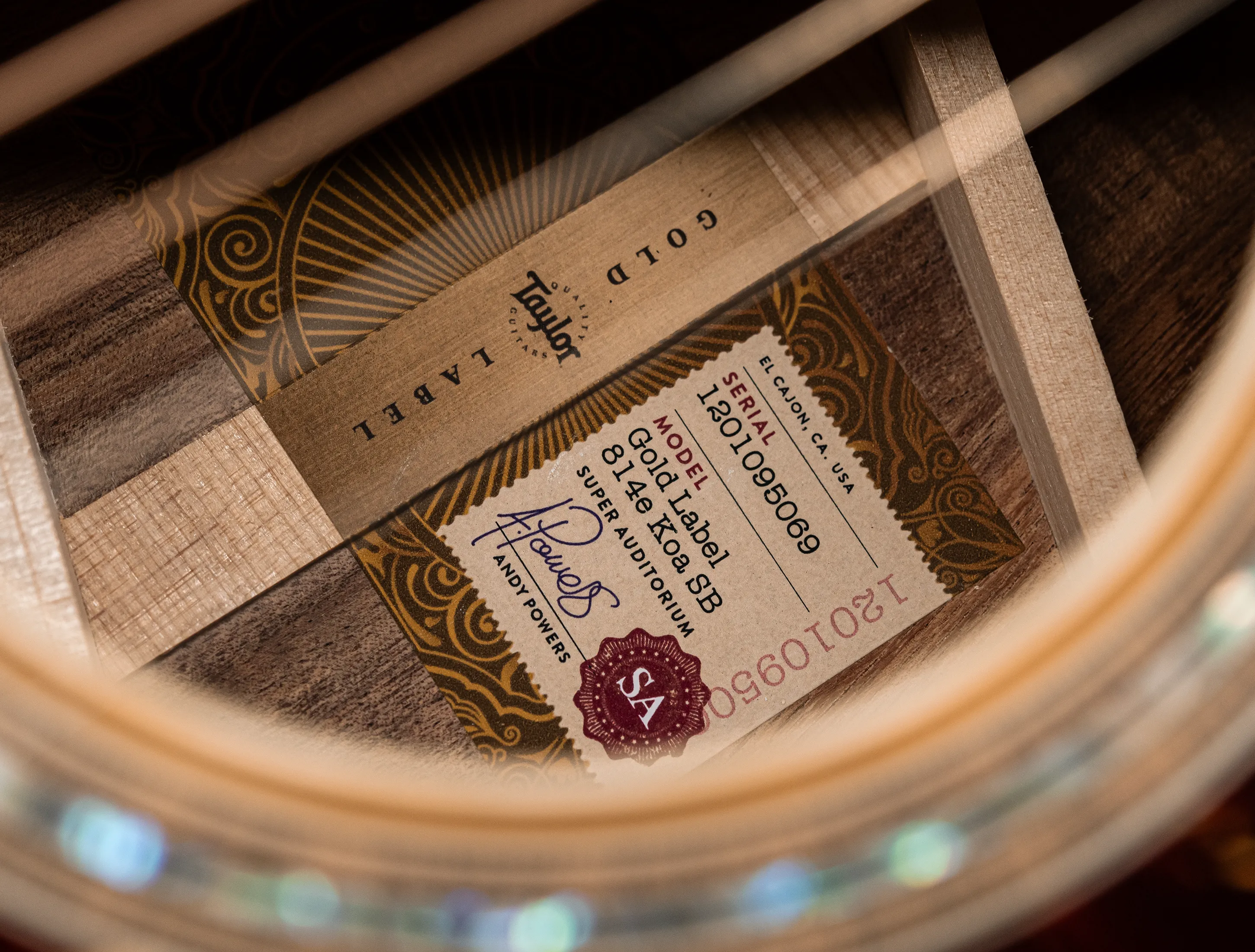 a172062 Taylor Gold Label 814e Koa Sunburst Top - Musikhaus Hermann