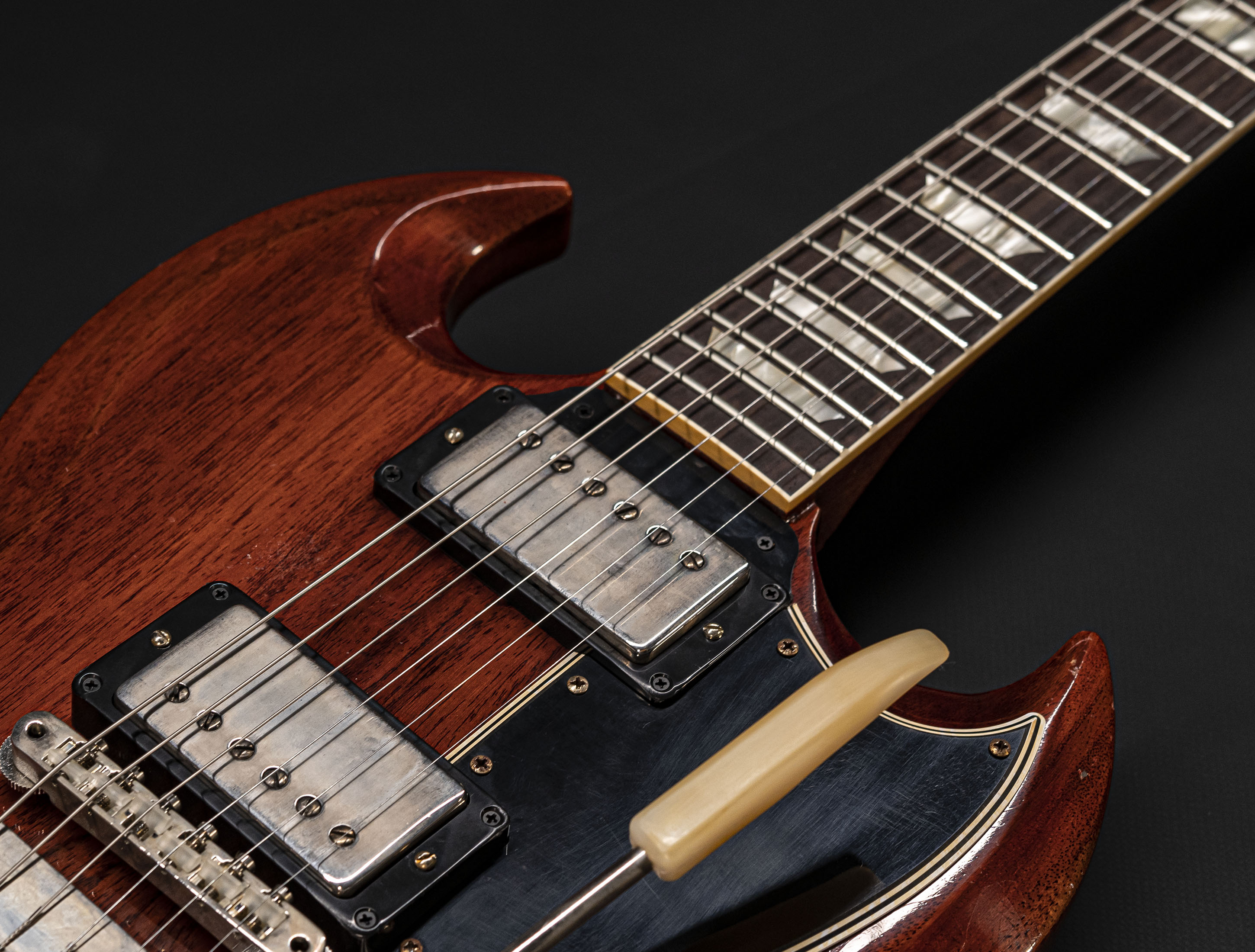 a123185-Gibson-SG-1964-Standard-Reissue-Maestro-Vibrola-Murphy-Lab-Heavy-Aged-Faded-Cherry a123185-gibson-sg-1964-standard-reissue-maestro-vibrola-murphy-lab-heavy-aged-faded-cherry