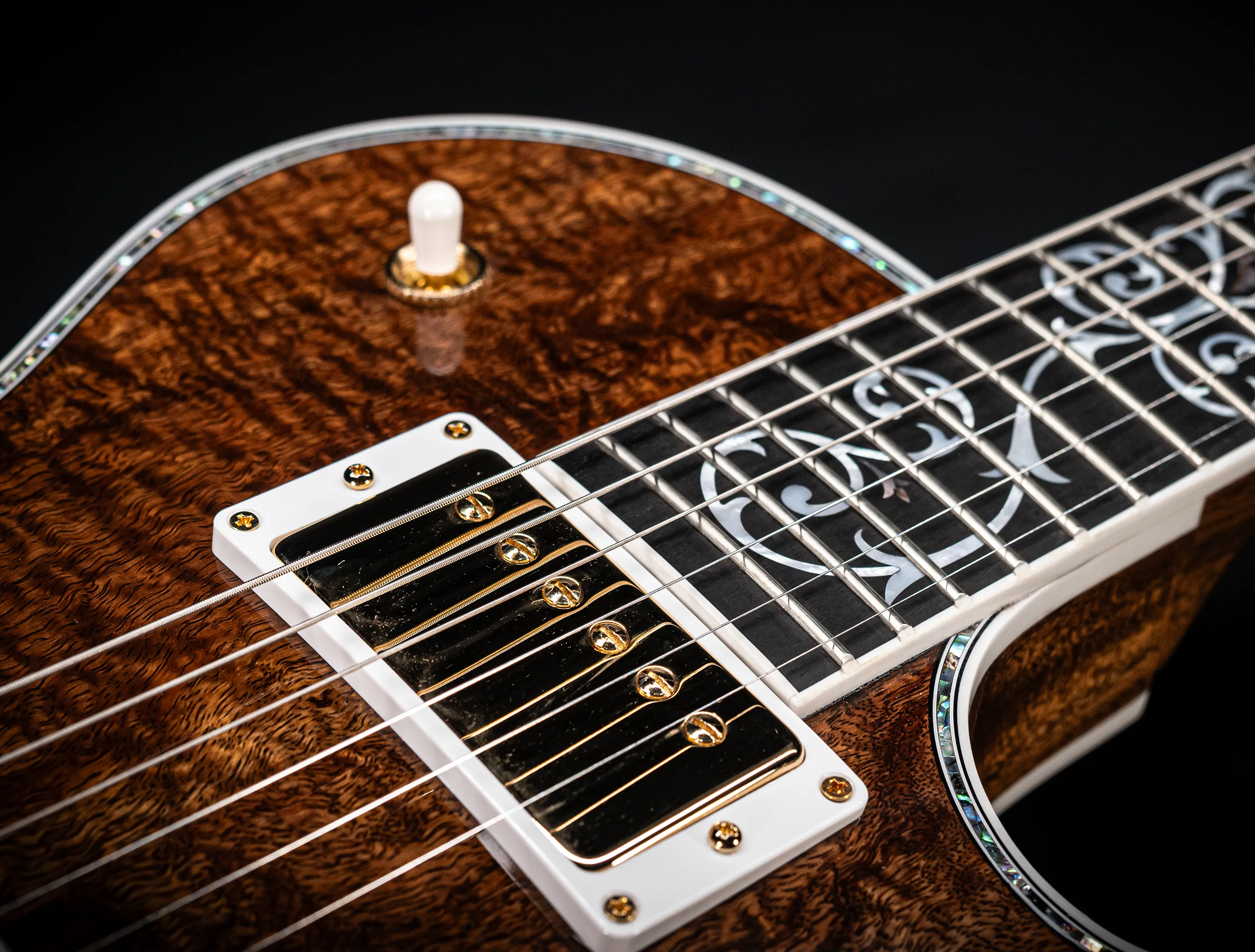 Gibson Les Paul ULTIMA BELLA VOCE Mastergrade Koa F-Hole GLOSS  - ONE-OF-A-KIND