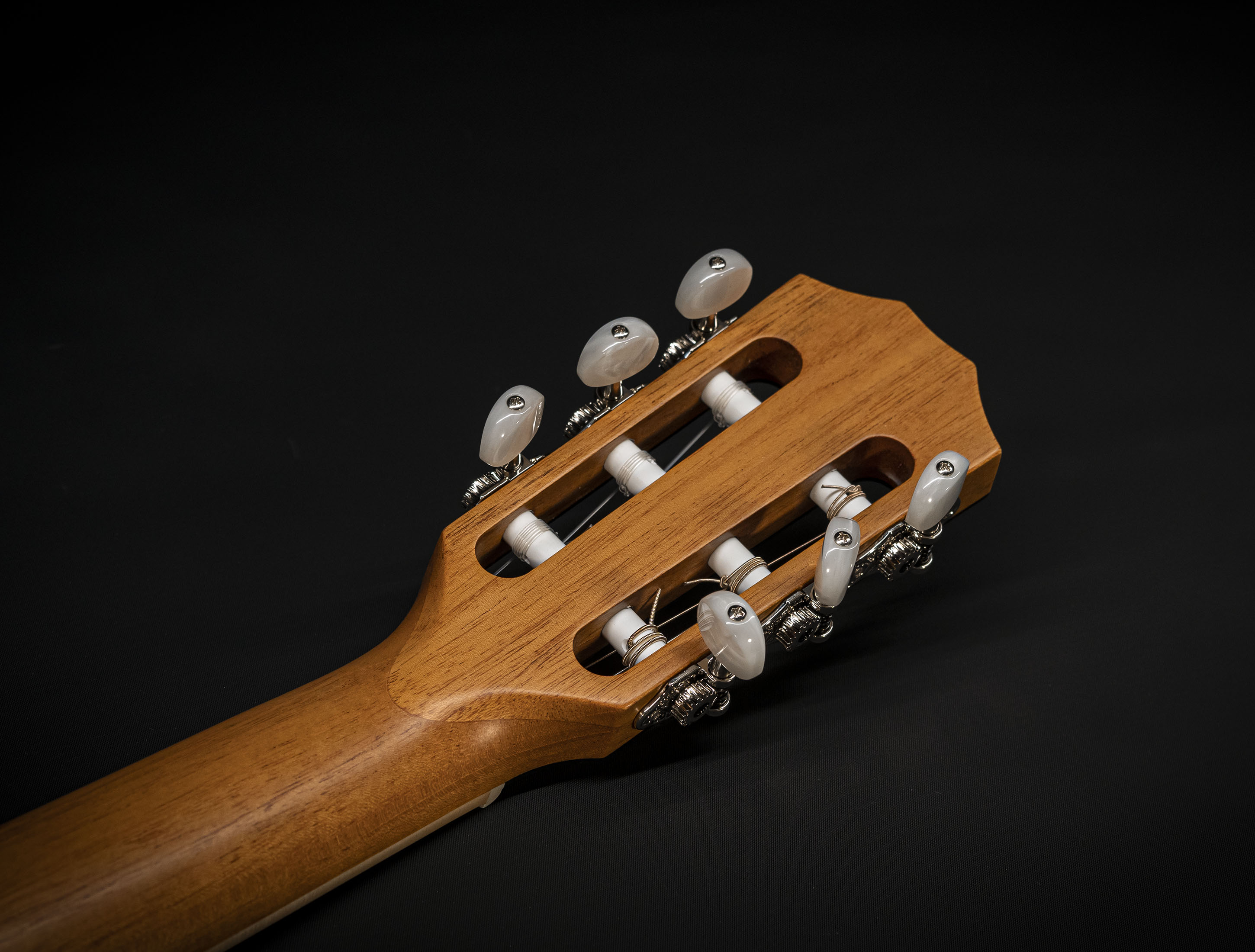 a135492_Taylor-812ce-N-Nylon-Grand-Concert a135492 taylor-812ce-n-nylon-grand-concert