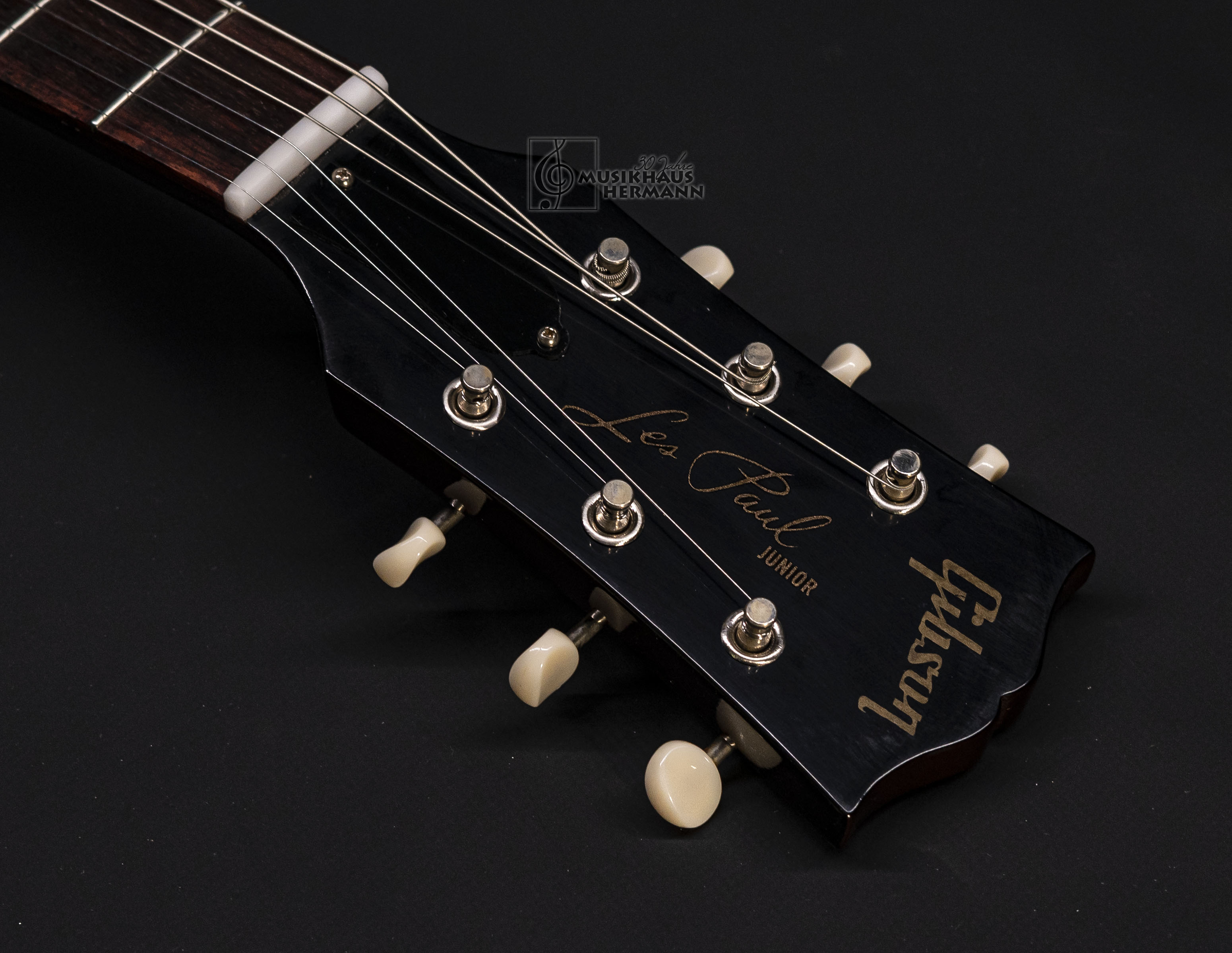 Galerie anzeigen (17 Bilder) a8-8248gibson-les-paul-junior-1957-single-cut-vintage-sunburst