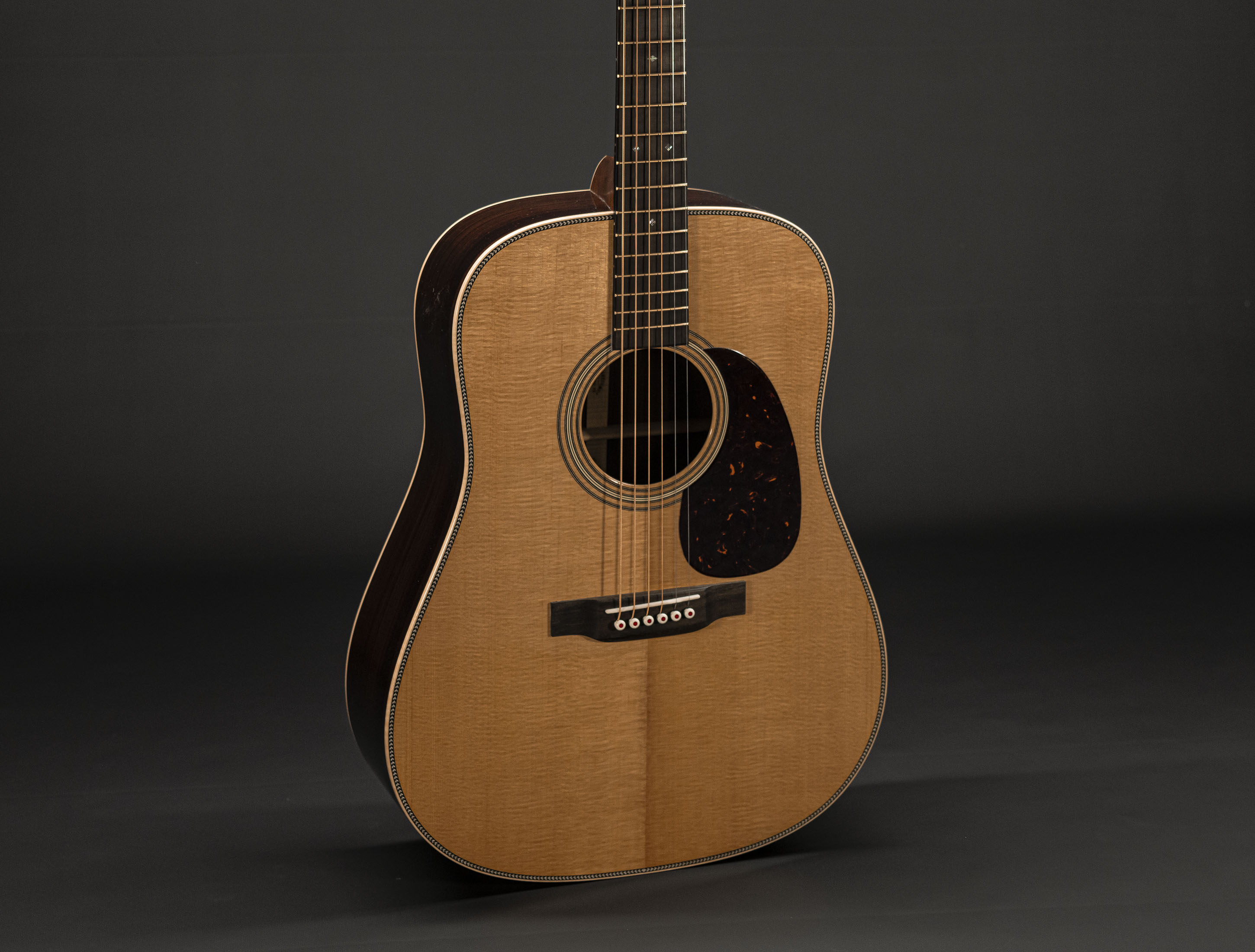 Martin D-28 Modern Deluxe