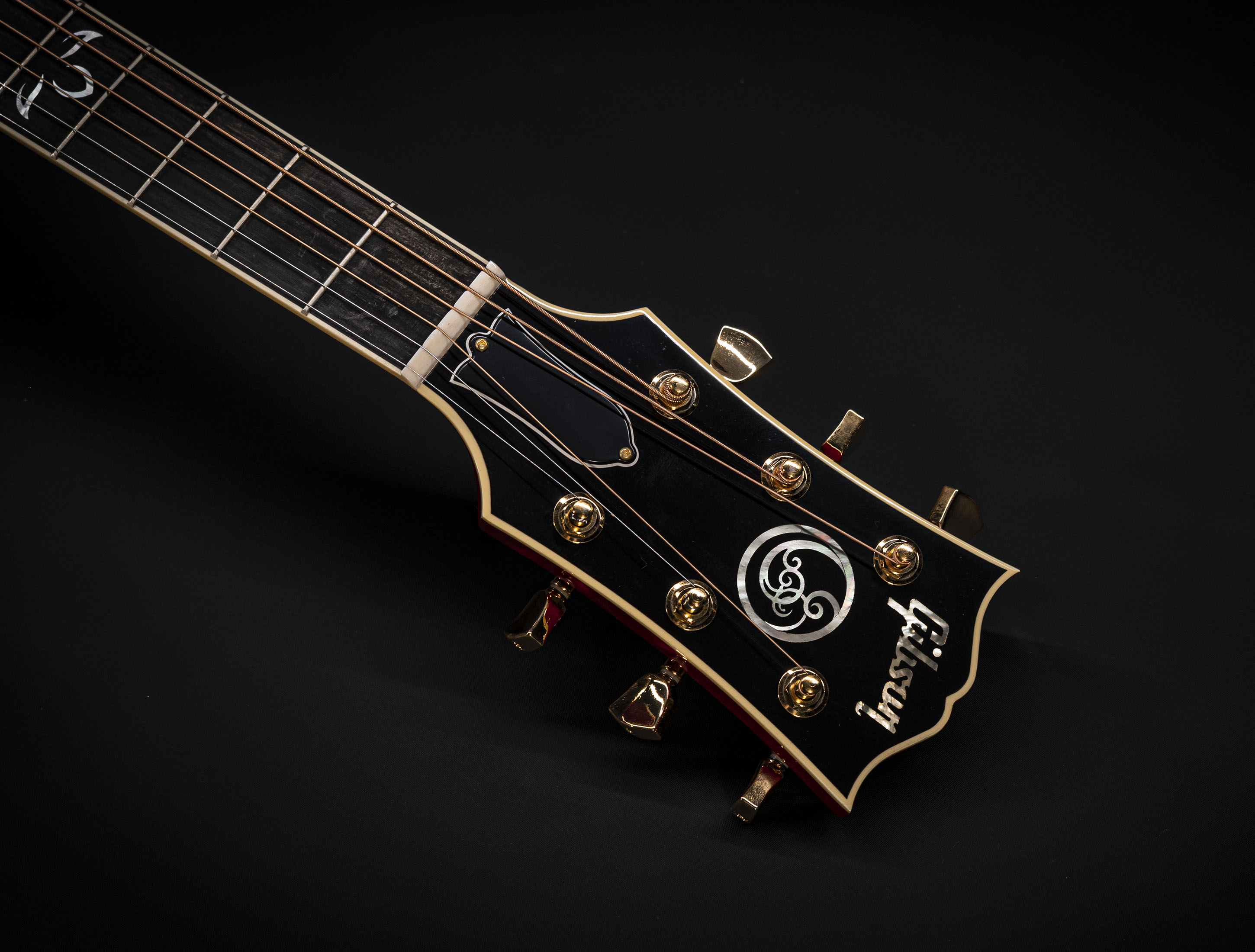 a134066_Gibson-Orianthi-SJ-200-AAA-Flame-Maple-Cherry a134066 gibson-orianthi-sj-200-aaa-flame-maple-cherry