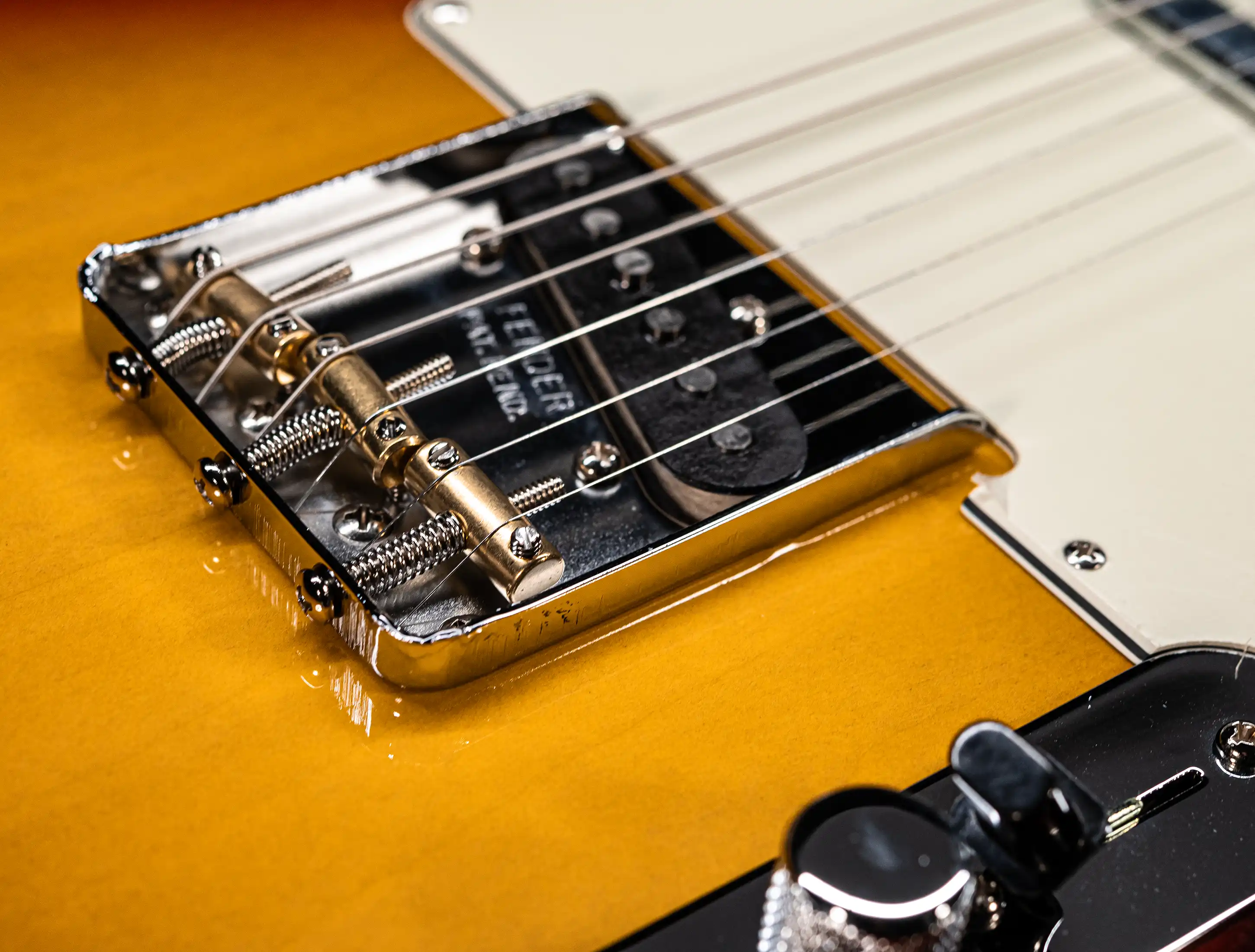 a154584 Fender-MBD-Limited-1963-Telecaster-Timeless-NOS-flame-Neck-Sunburst