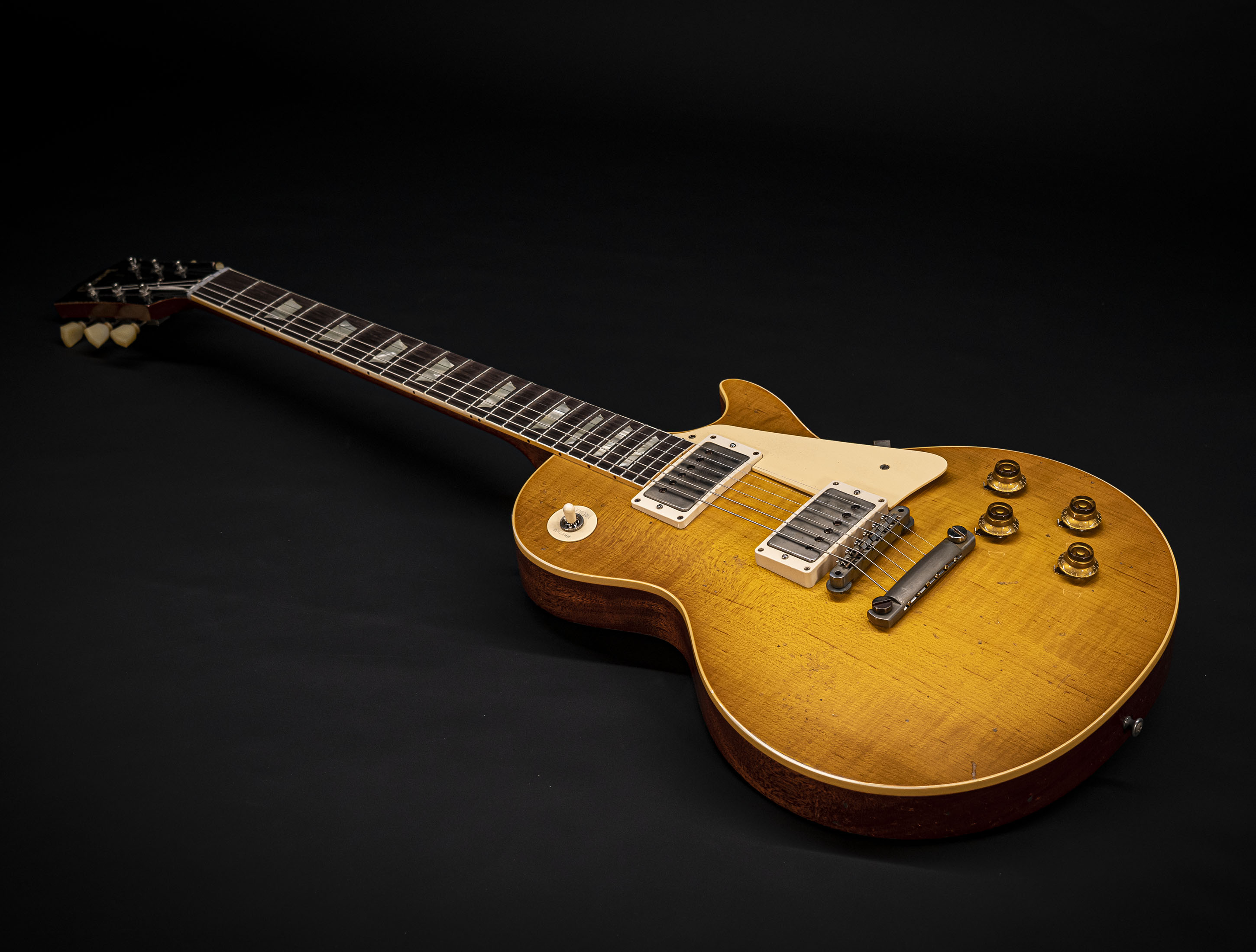 a134457_Gibson-Les-Paul-1958-Standard-Reissue-Murphy-Lab-Lemon-Burst-Heavy-Aged-3920g a134457 gibson-les-paul-1958-standard-reissue-murphy-lab-lemon-burst-heavy-aged-3920g