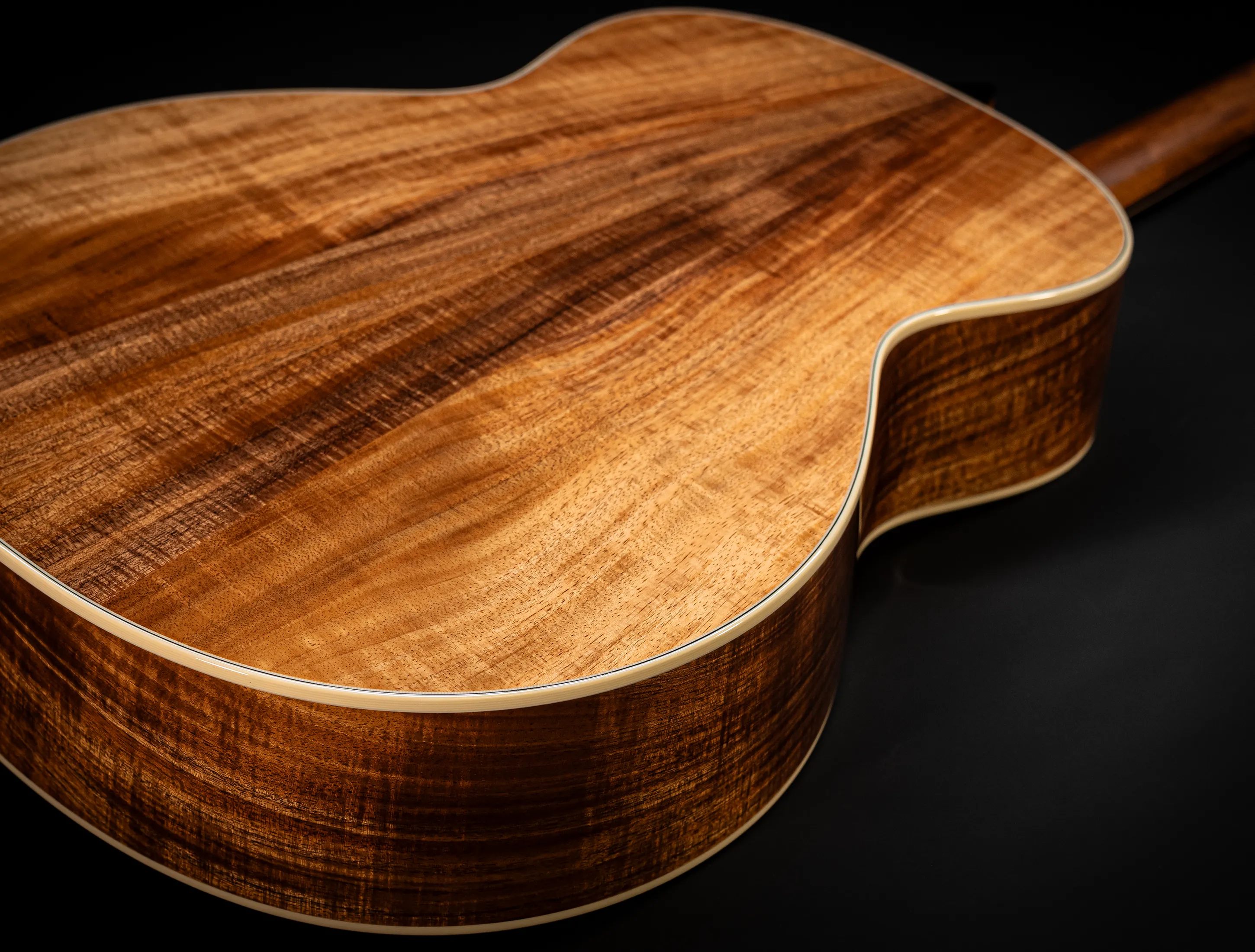 a172066 Taylor Gold Label 814e Koa Sunburst Top - Musikhaus Hermann