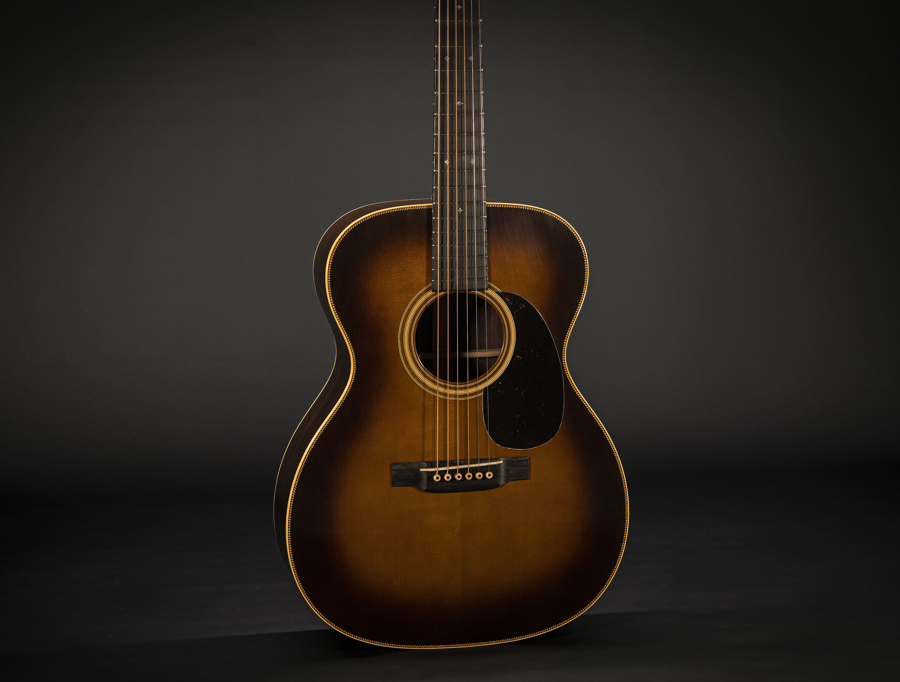 Martin Custom Shop 000-28 Authentic 1937 - Ambertone Burst Stage 1 Aging