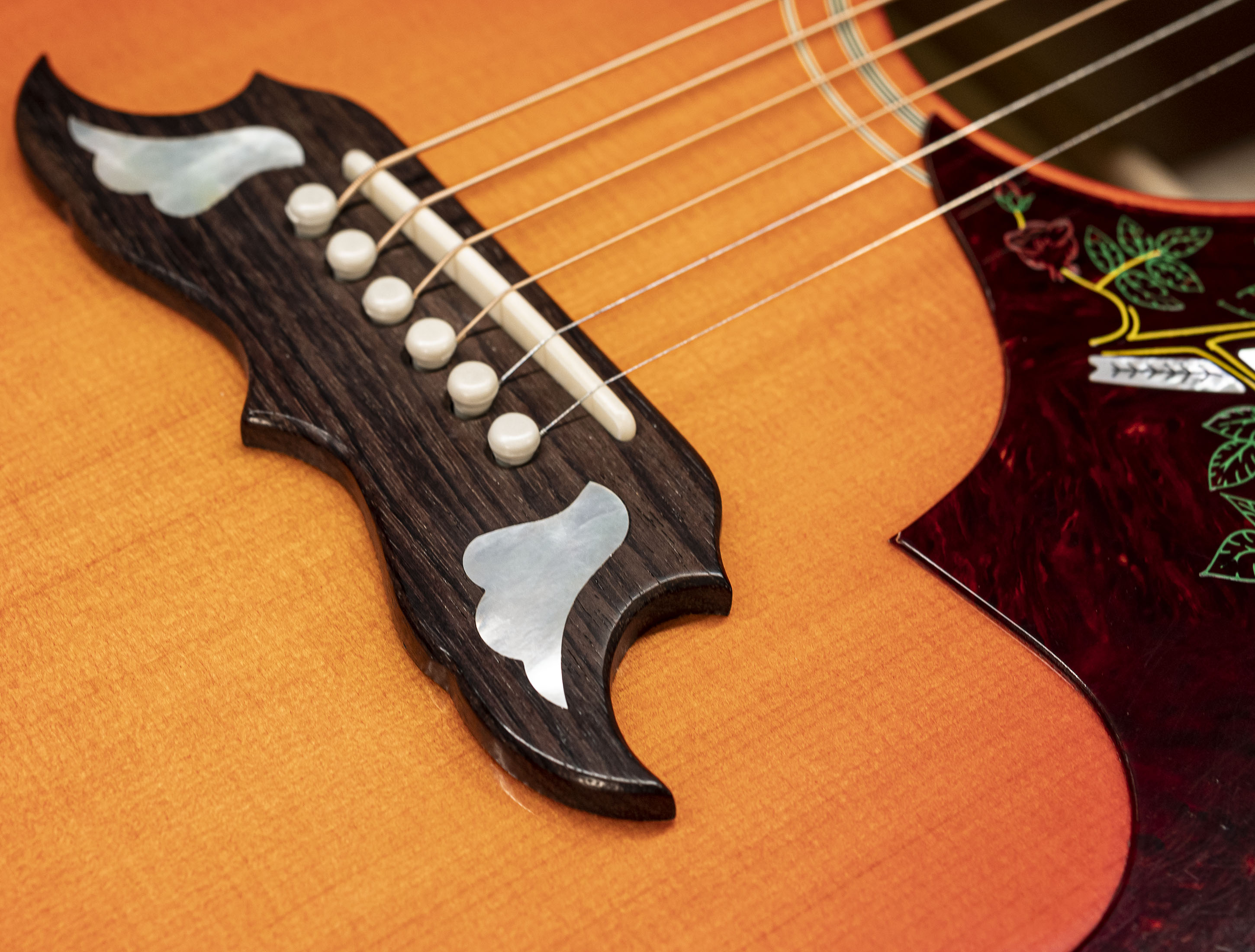 a116072-Gibson-Dove-Original-Vintage-Cherry-Sunburst a116072-gibson-dove-original-vintage-cherry-sunburst