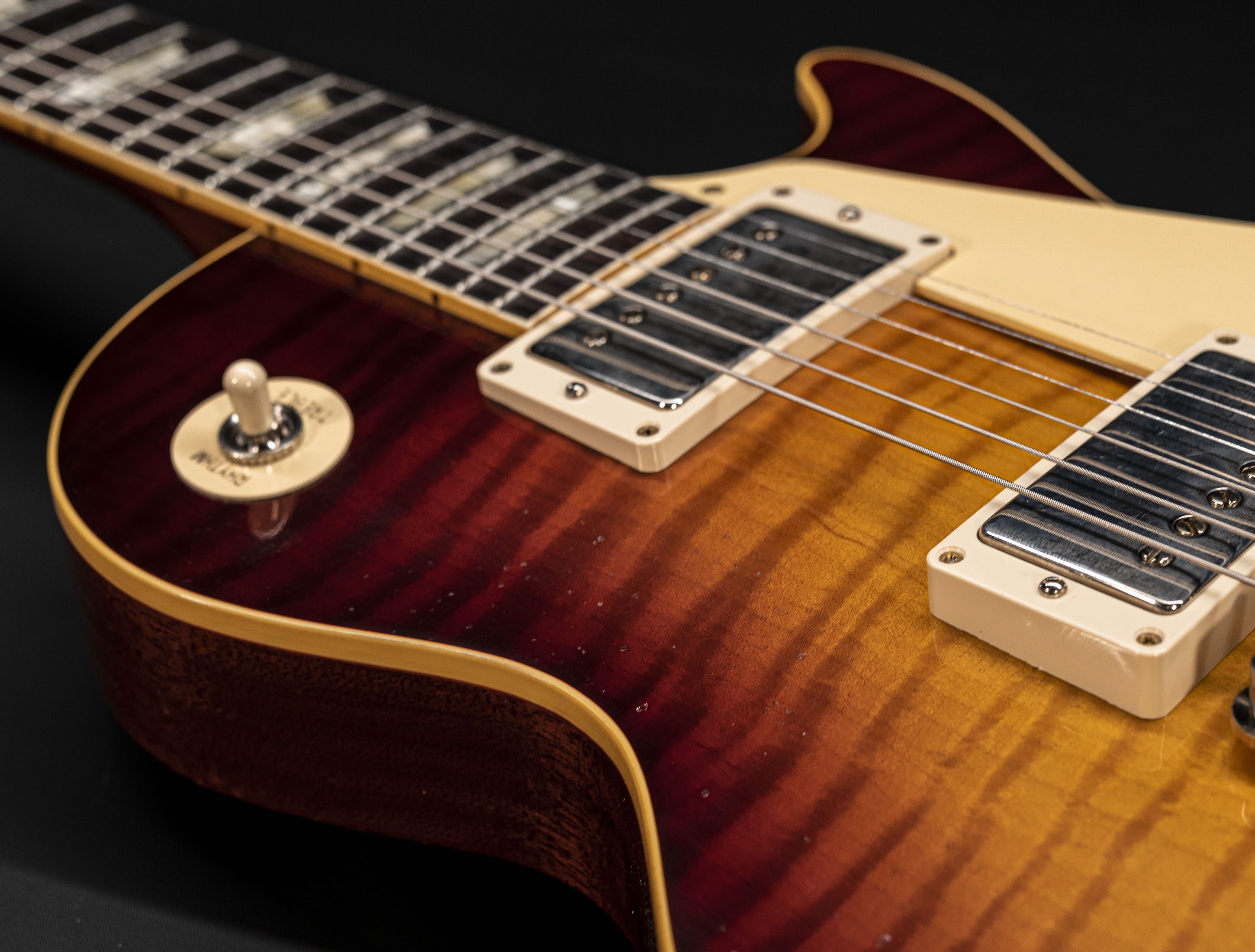 a131913_Gibson-Les-Paul-1959-Reissue-Murphy-Lab-Light-Aged-Cherry-Teaburst a131913 gibson-les-paul-1959-reissue-murphy-lab-light-aged-cherry-teaburst