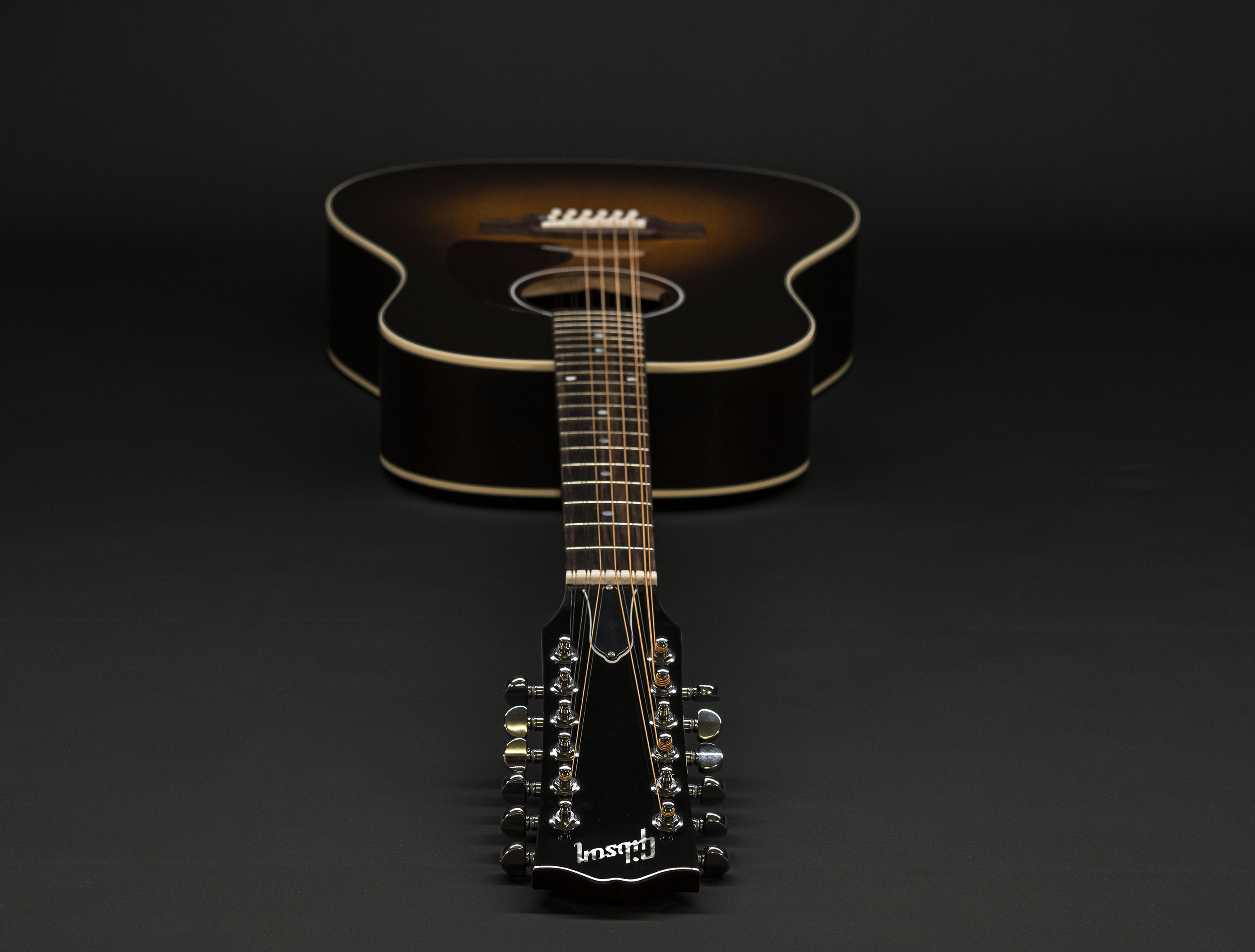 Show gallery (24 images) a118180-gibson-j-45-standard-12-string-vintage-sunburst