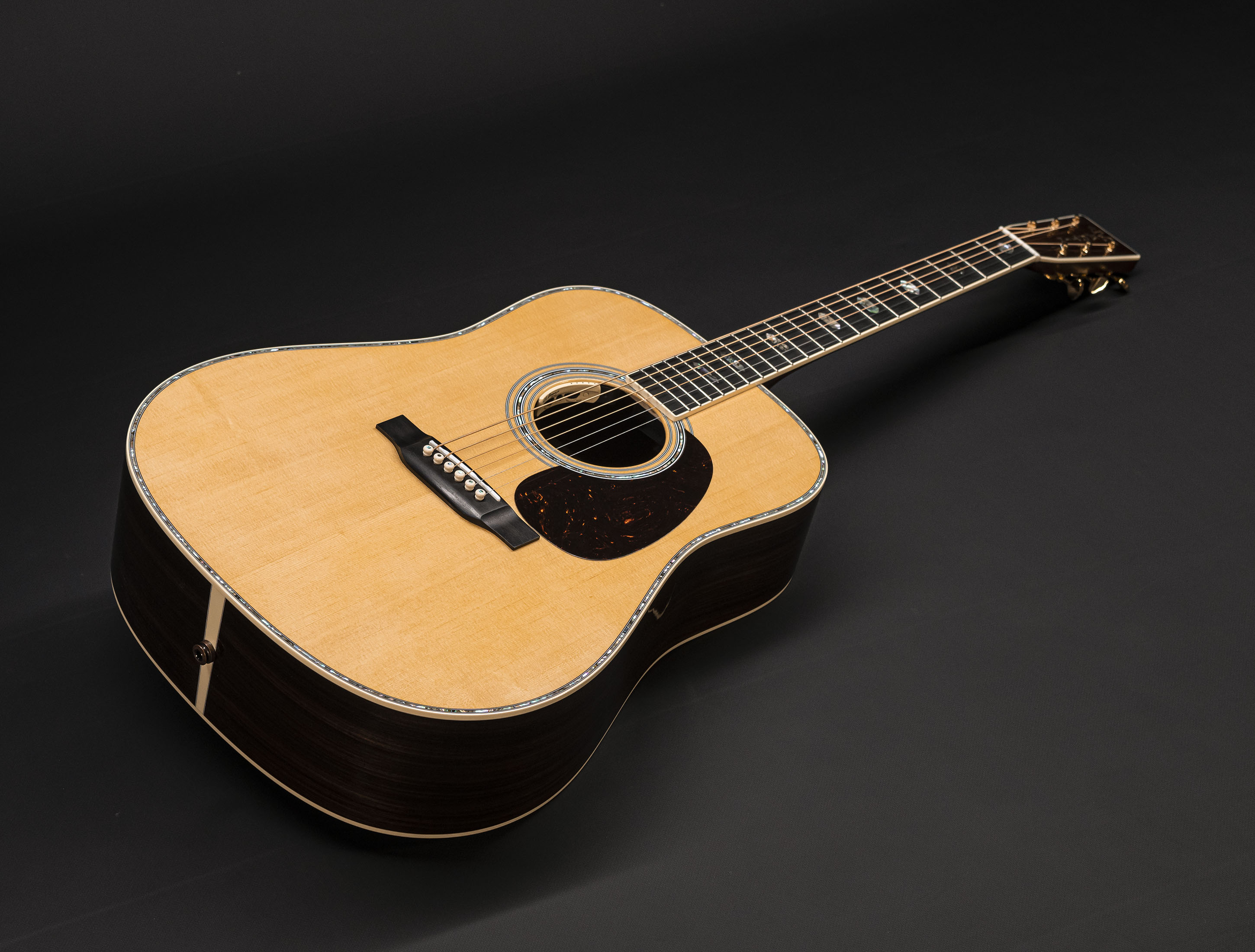 Show gallery (24 images) a120240 martin-d-41-e-reimagined-l-r-baggs-anthem-pickup