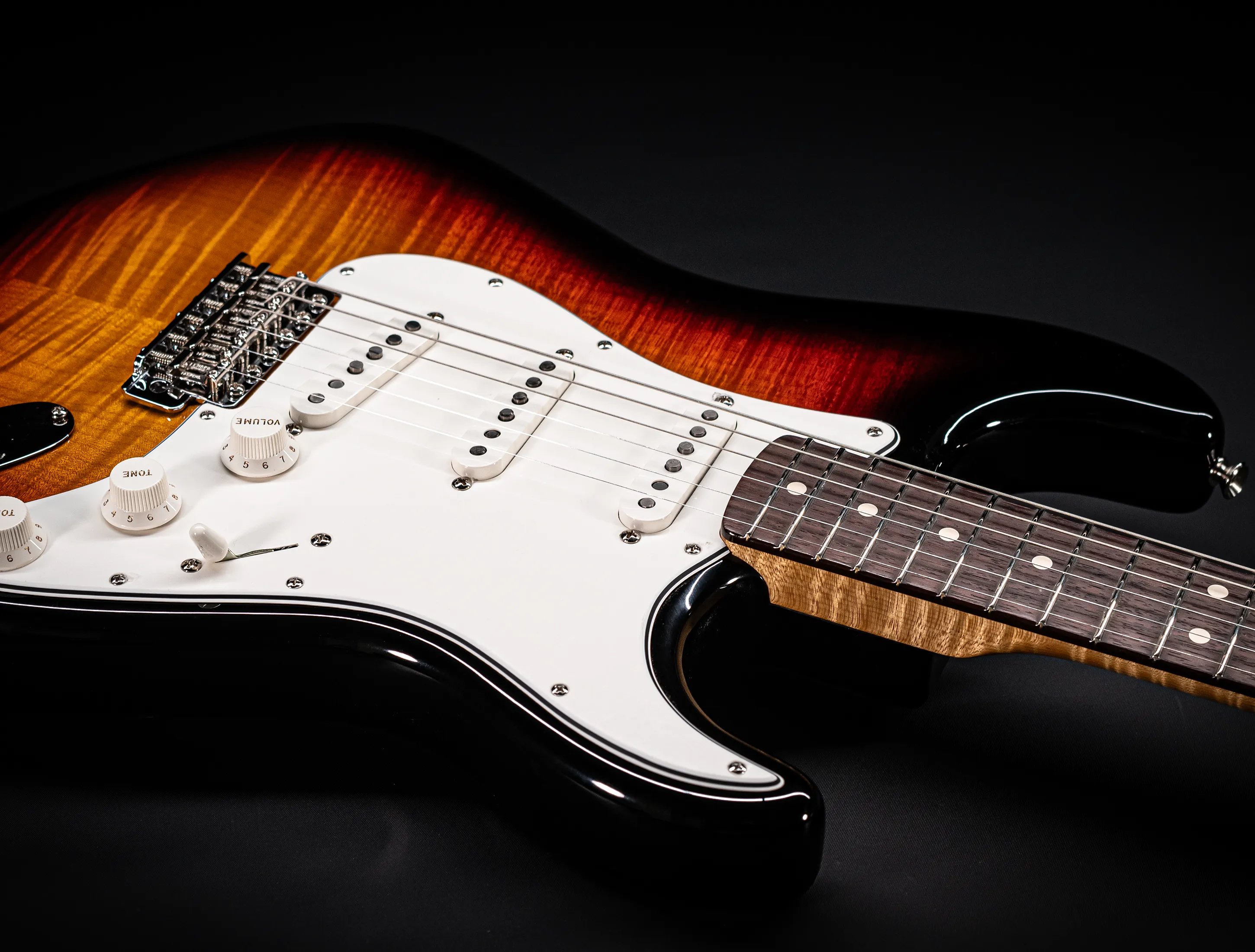 Fender MBD 1963 Stratocaster Prestige GLOSS NOS Flame Top - Sunburst