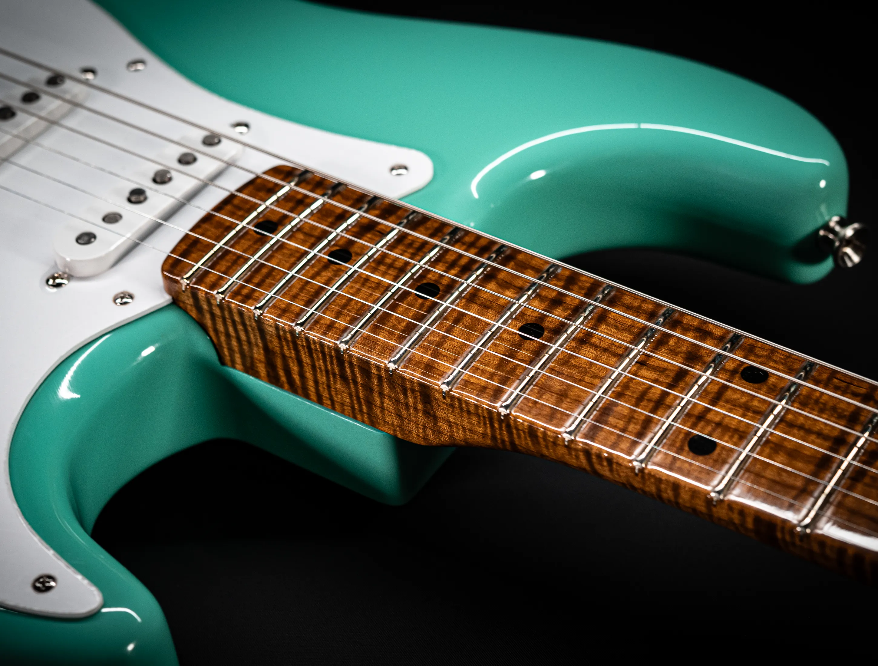 Fender 50`s Limited Stratocaster NOS Mastergrade roasted Flame AAAA Neck - Sea Foam Green