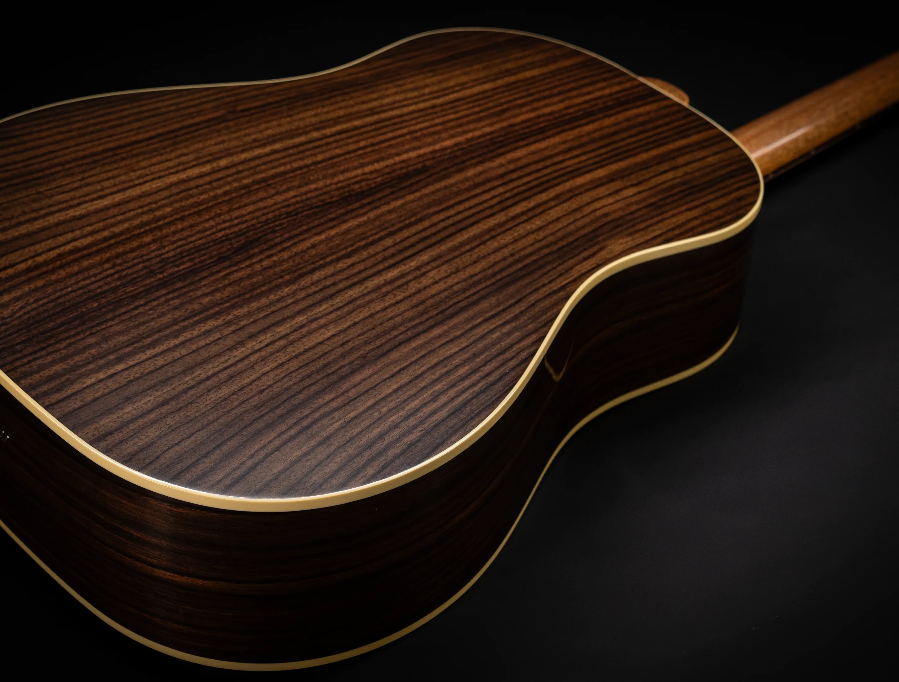 Show gallery (30 images) a175814-Gibson-J-45-Rosewood-EARLY-50s-Golden-Era-Custom-Shop-Adirondack-Vintage-Sunburst-Musikhaus-Hermann-