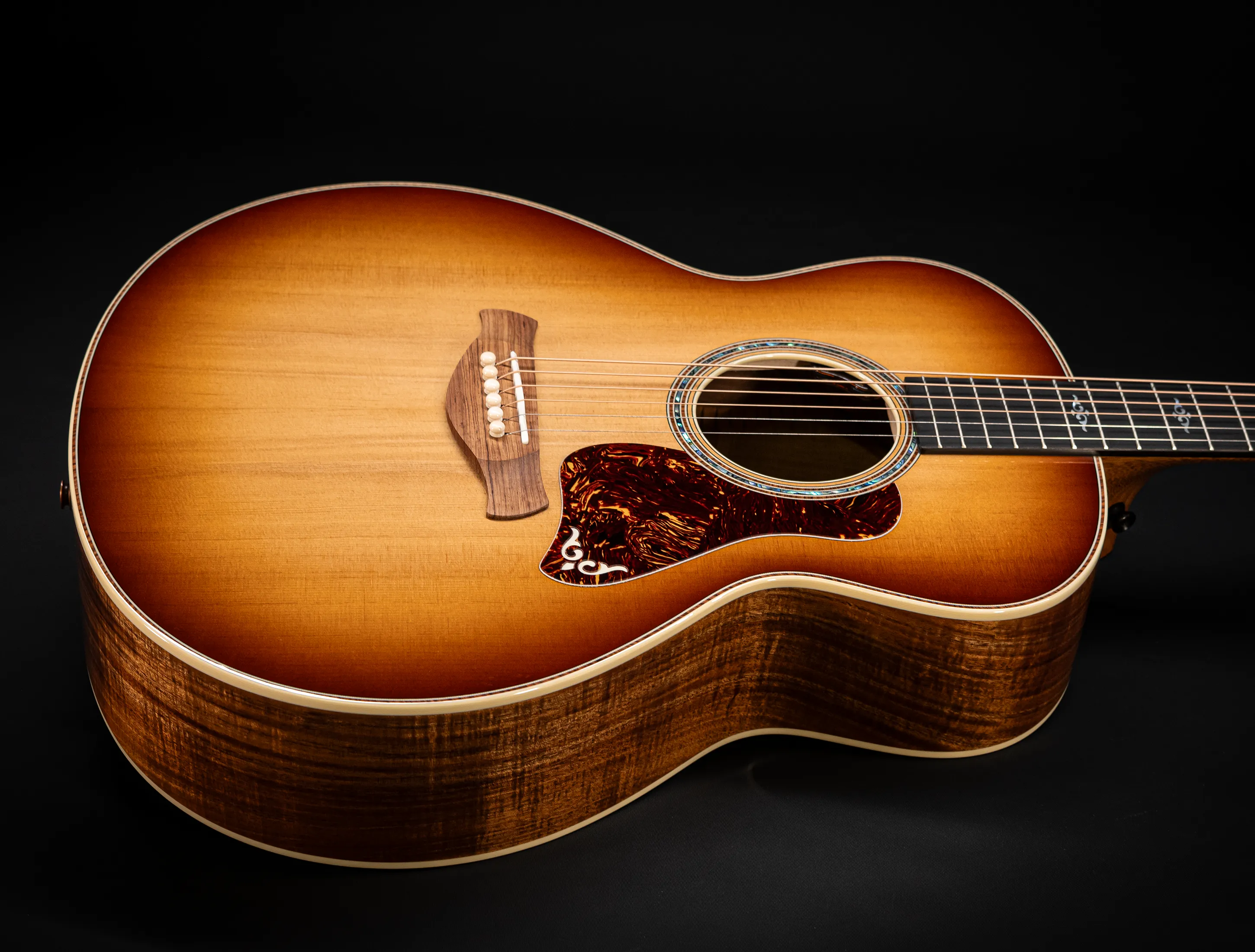 a172051 Taylor Gold Label 814e Koa Sunburst Top - Musikhaus Hermann