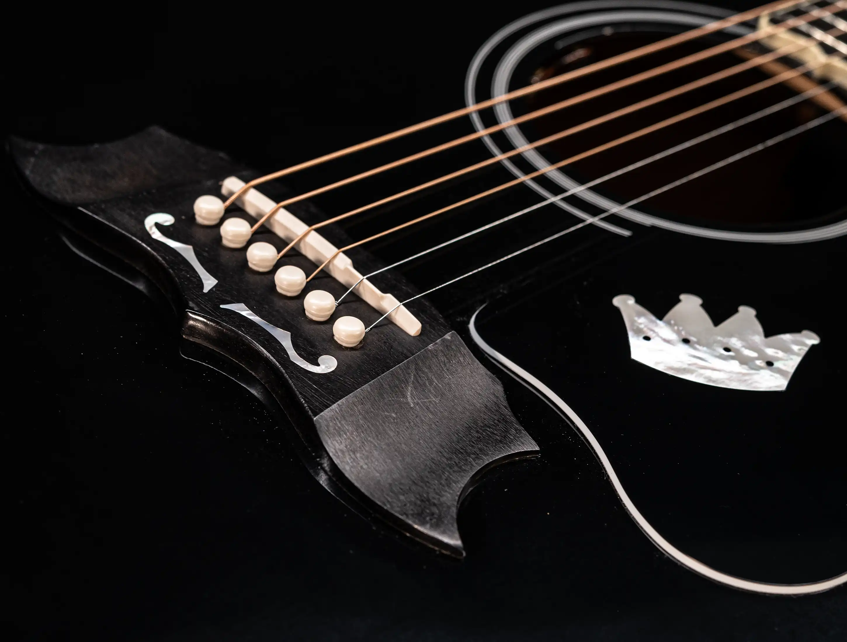 Show gallery (26 images) a154117 Gibson-SJ-200-King-Crown-of-Rock-and-Roll-Custom-Shop