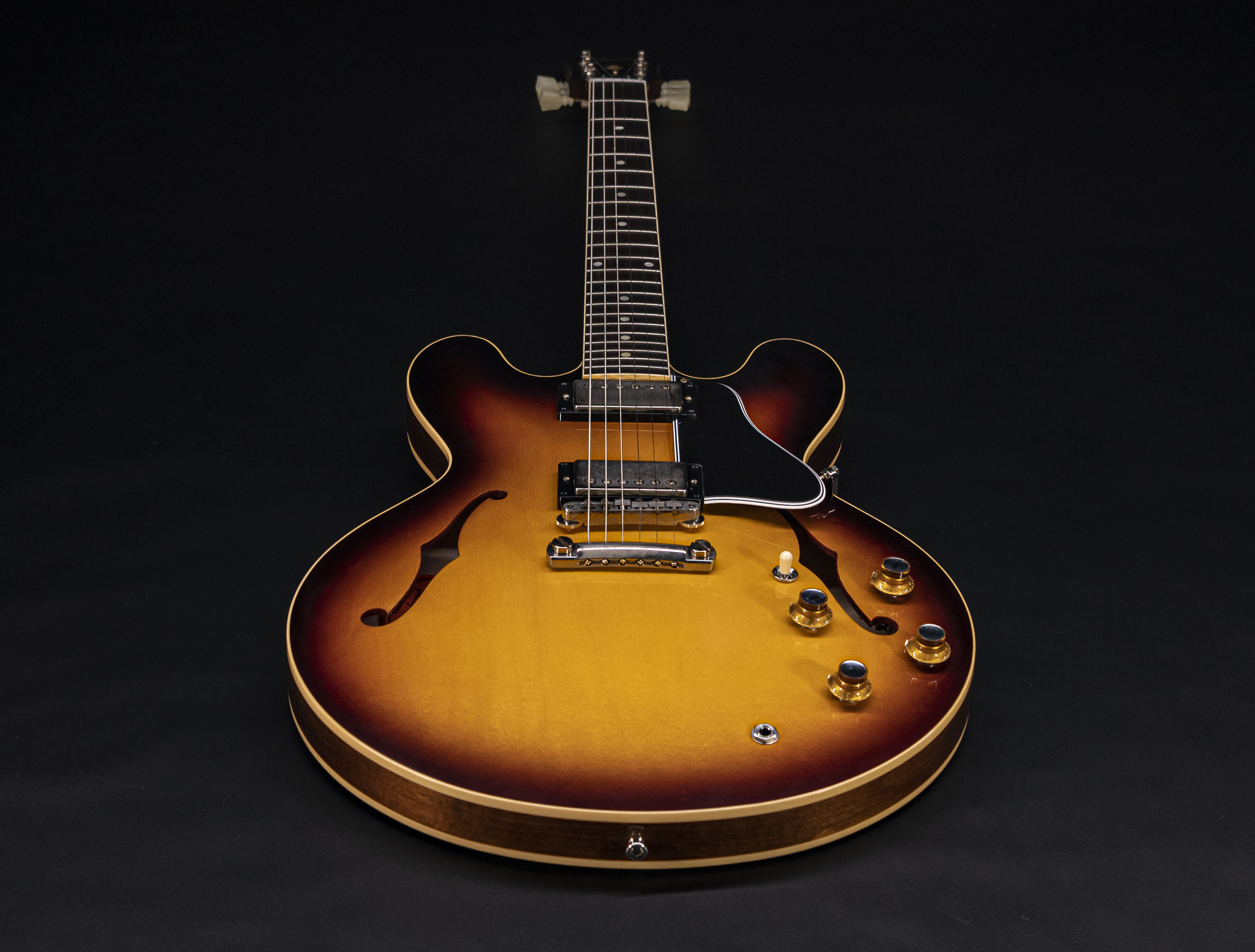 Galerie anzeigen (18 Bilder) a110478 gibson-es-335-1961-custom-shop-historic-reissue-vintage-burst