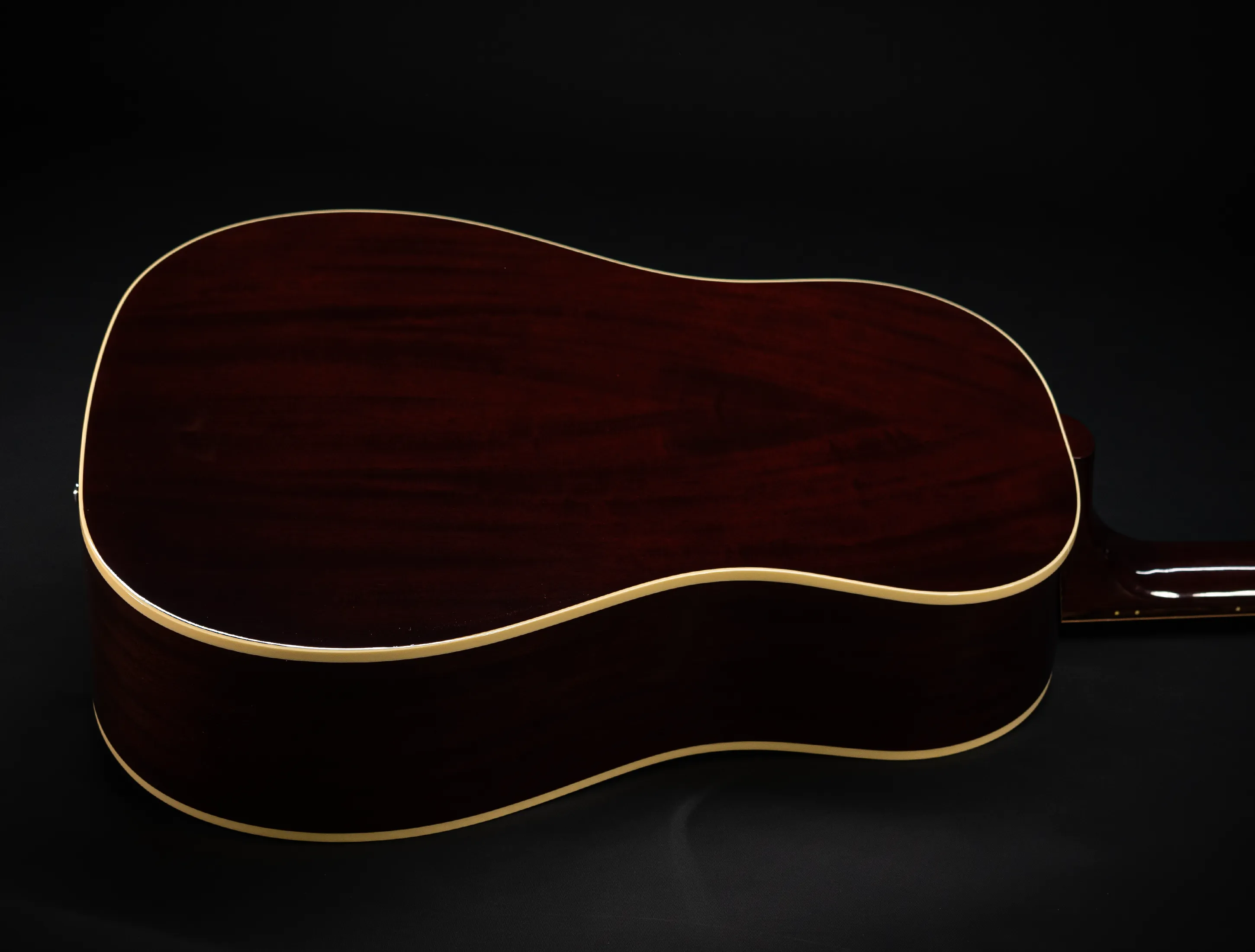 Galerie anzeigen (33 Bilder) a174901-Gibson-J-45-EARLY-50`s-Golden-Era-Custom-Shop-Adirondack-Vintage-Sunburst-