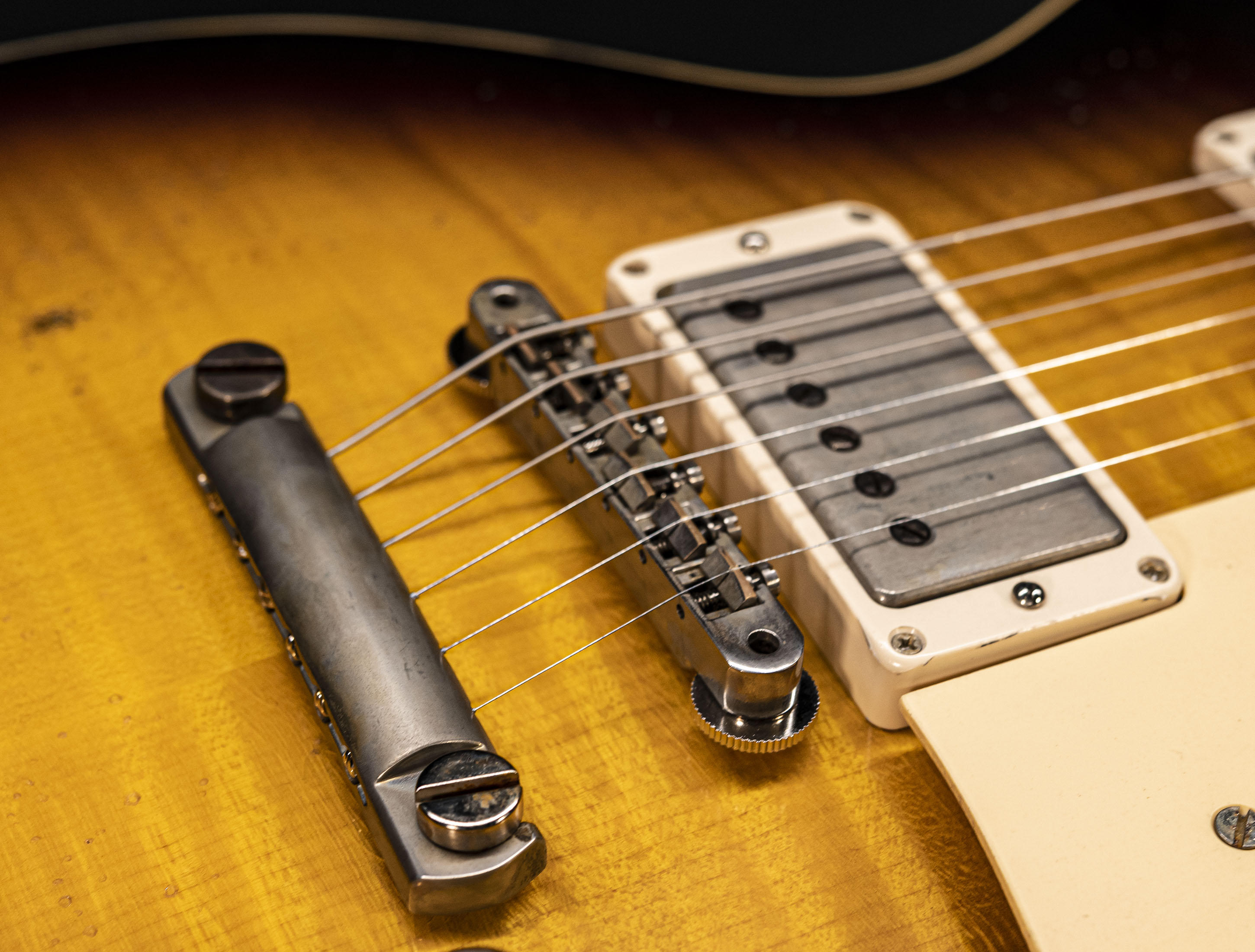 a133298_Gibson-Les-Paul-1959-Reissue-Murphy-Lab-Ultra-Heavy-Aged-Kindred-Burst a133298 gibson-les-paul-1959-reissue-murphy-lab-ultra-heavy-aged-kindred-burst