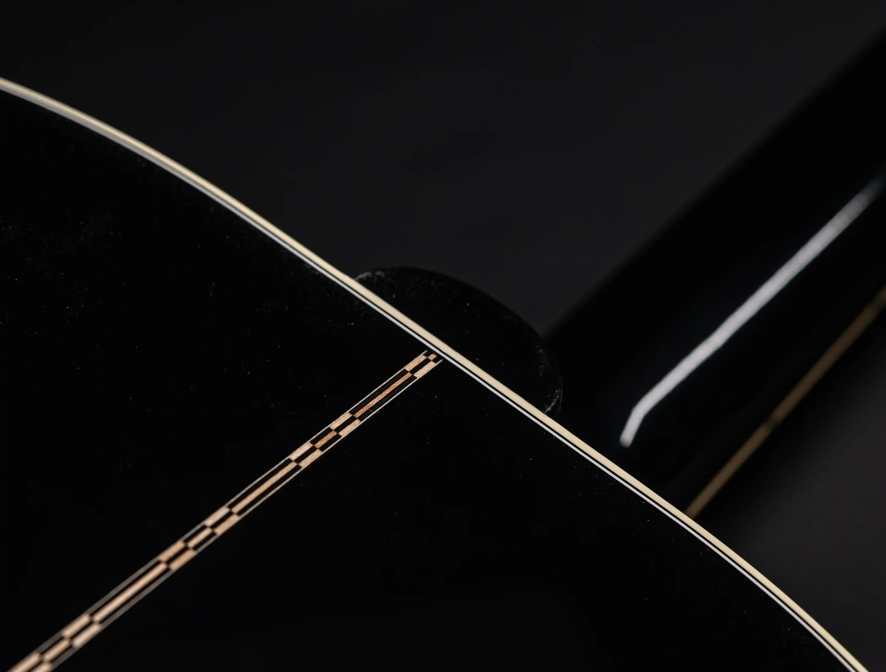 Show gallery (26 images) a154125 Gibson-SJ-200-King-Crown-of-Rock-and-Roll-Custom-Shop