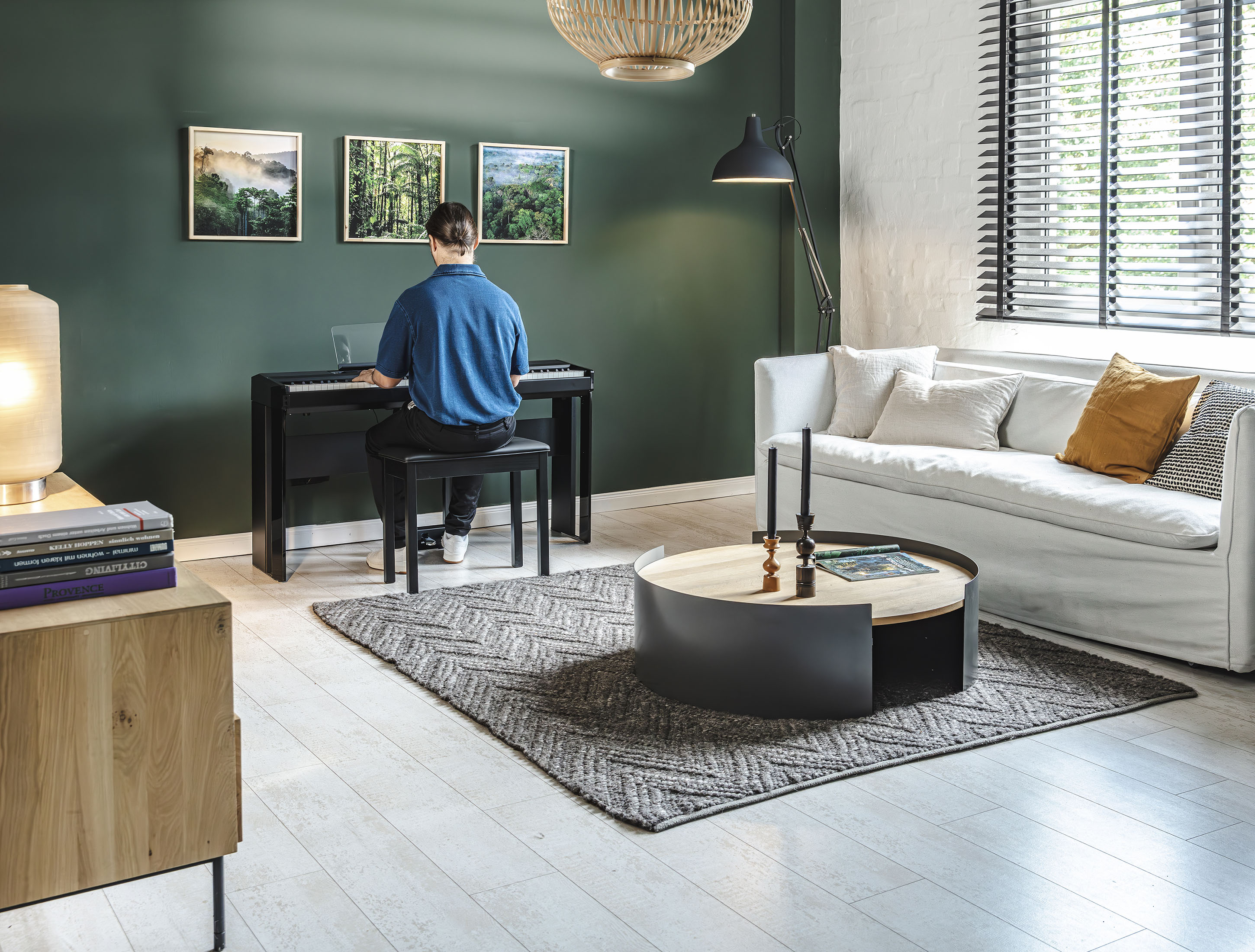 Show gallery (23 images) p525bset-008