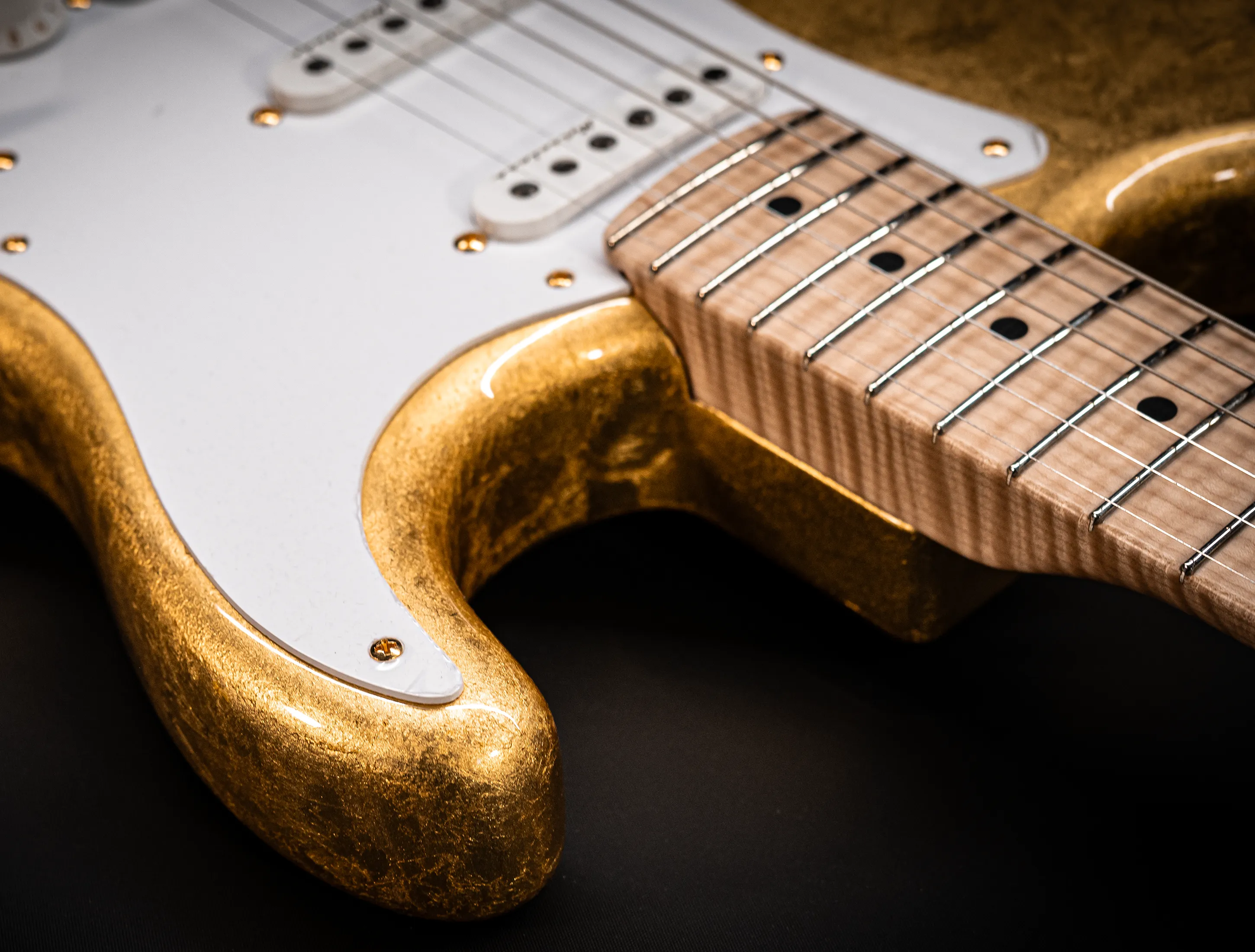 a165182 Fender Masterbuilt Todd Krause GOLD LEAF Eric Clapton Stratocaster - 24 Karat Gold