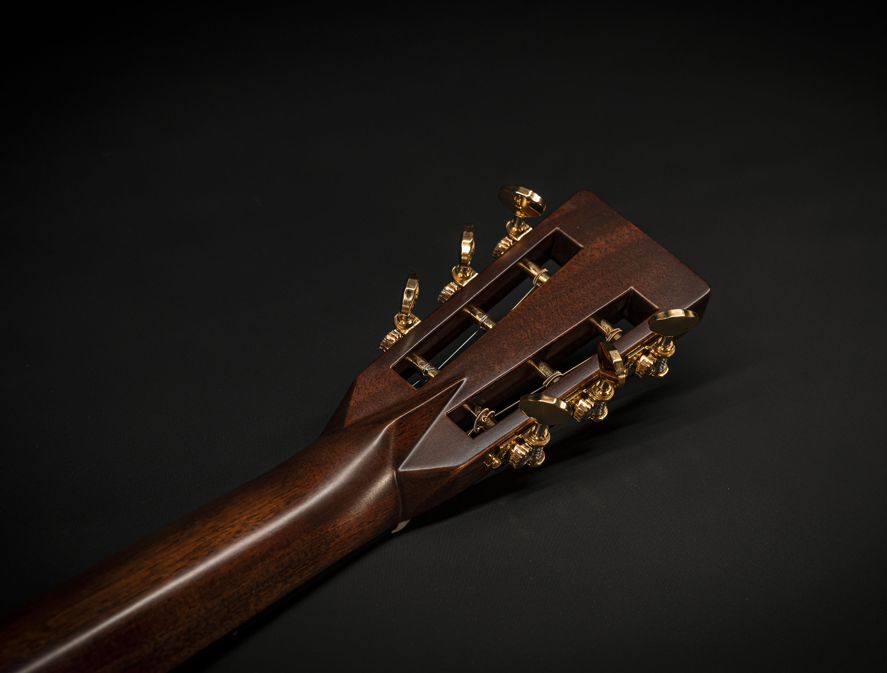 Galerie anzeigen (25 Bilder) a137277-martin-0012-28-12-fret-modern-deluxe-musikhaus-hermann