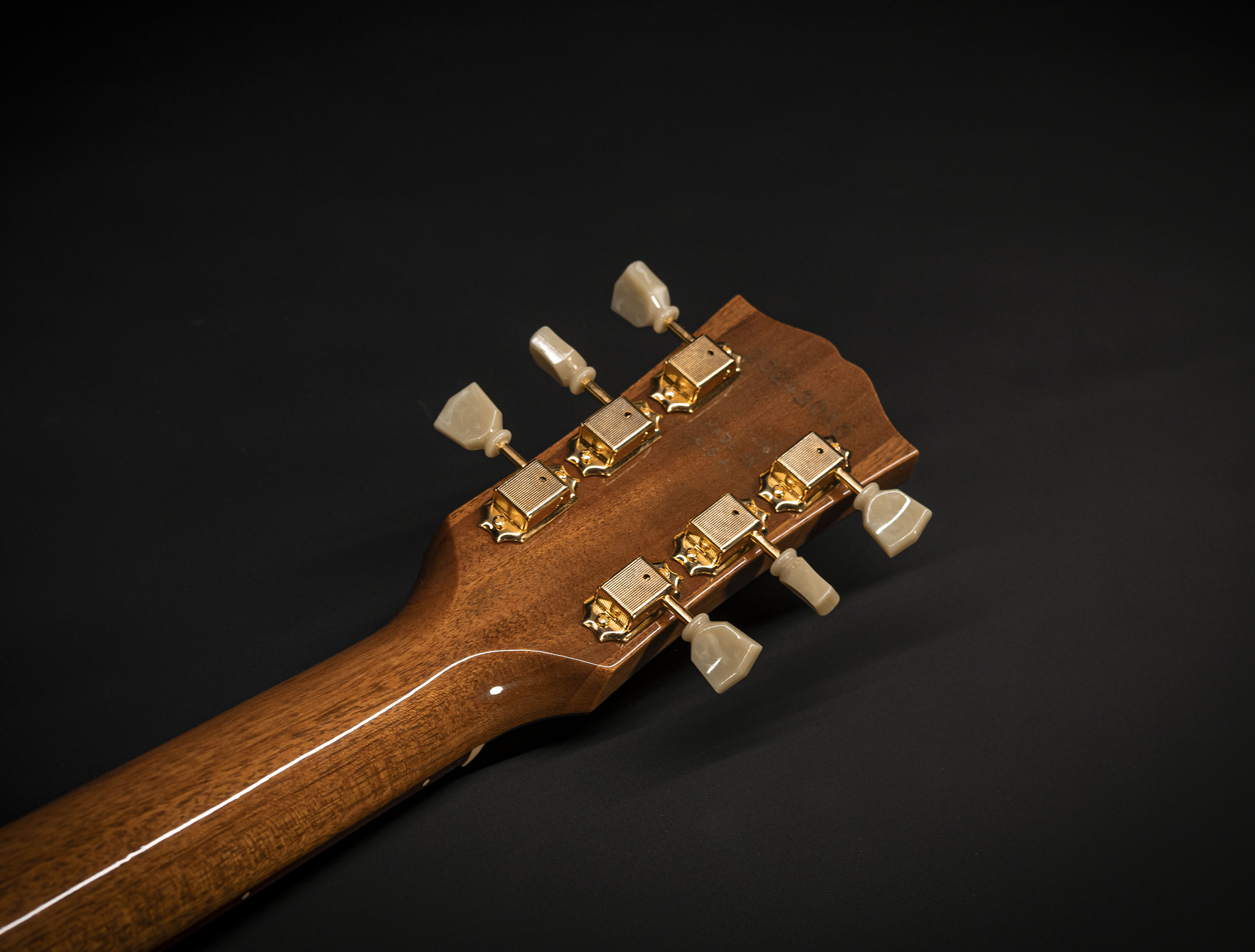 a134711_Gibson-J-180-Y2K-Custom-Shop-Moustache-Rosewood-Antique-Natural a134711 gibson-j-180-y2k-custom-shop-moustache-rosewood-antique-natural