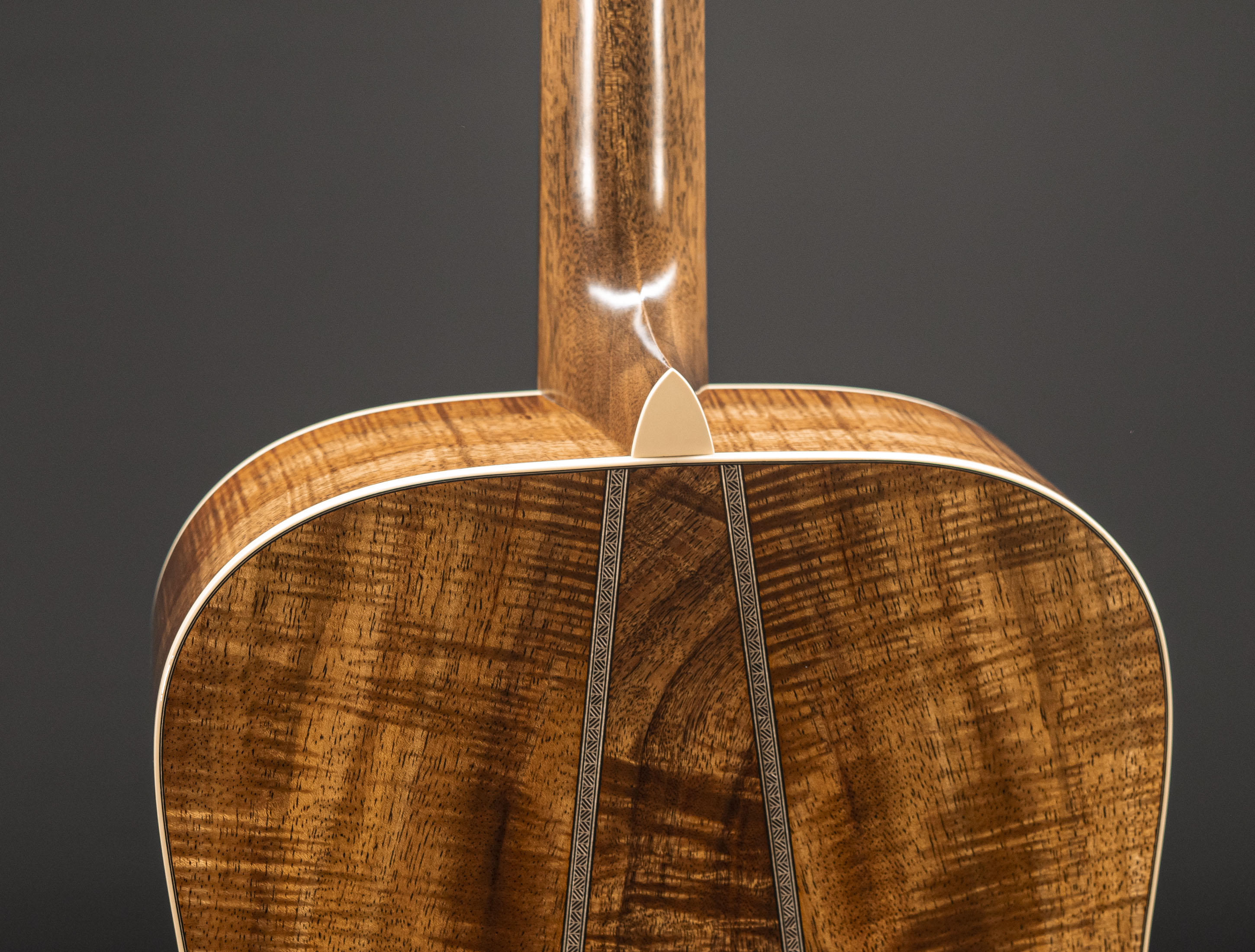 a128164-Martin-Custom-Shop-Super-D-High-Flame-Koa a128164-martin-custom-shop-super-d-high-flame-koa