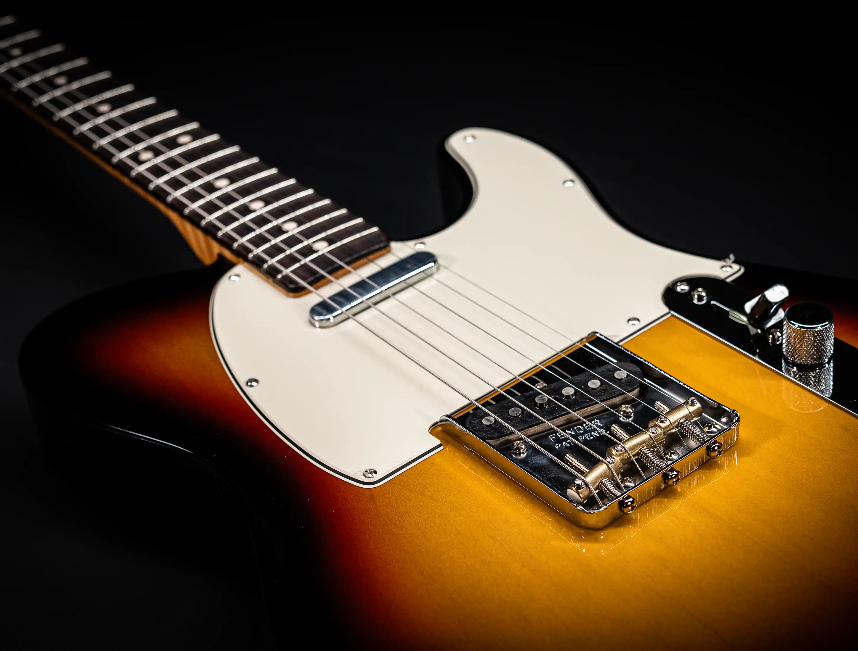 a154602 Fender-MBD-Limited-1963-Telecaster-Timeless-NOS-flame-Neck-Sunburst