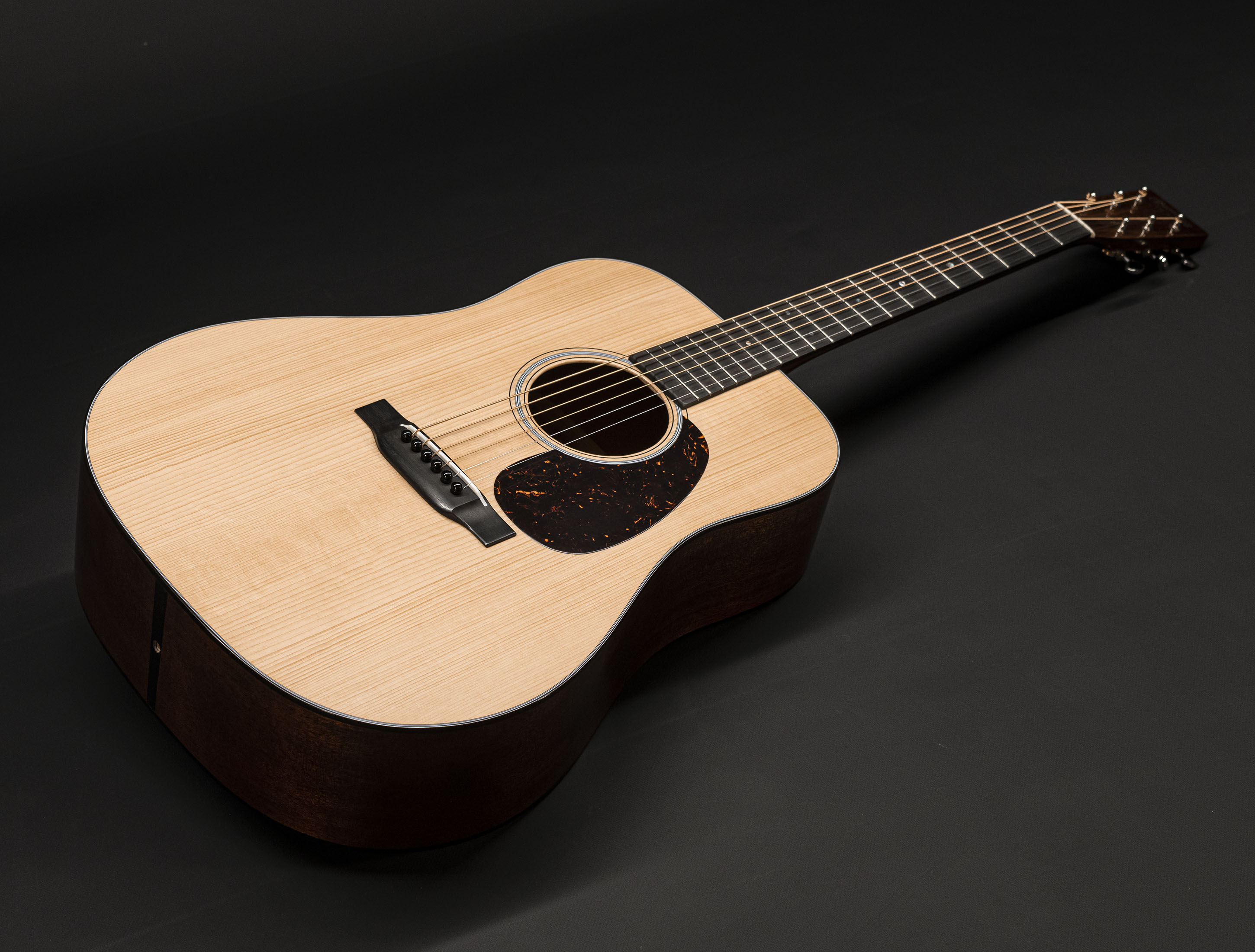 Galerie anzeigen (27 Bilder) a122865 martin-d-18-authentic-1937-vts