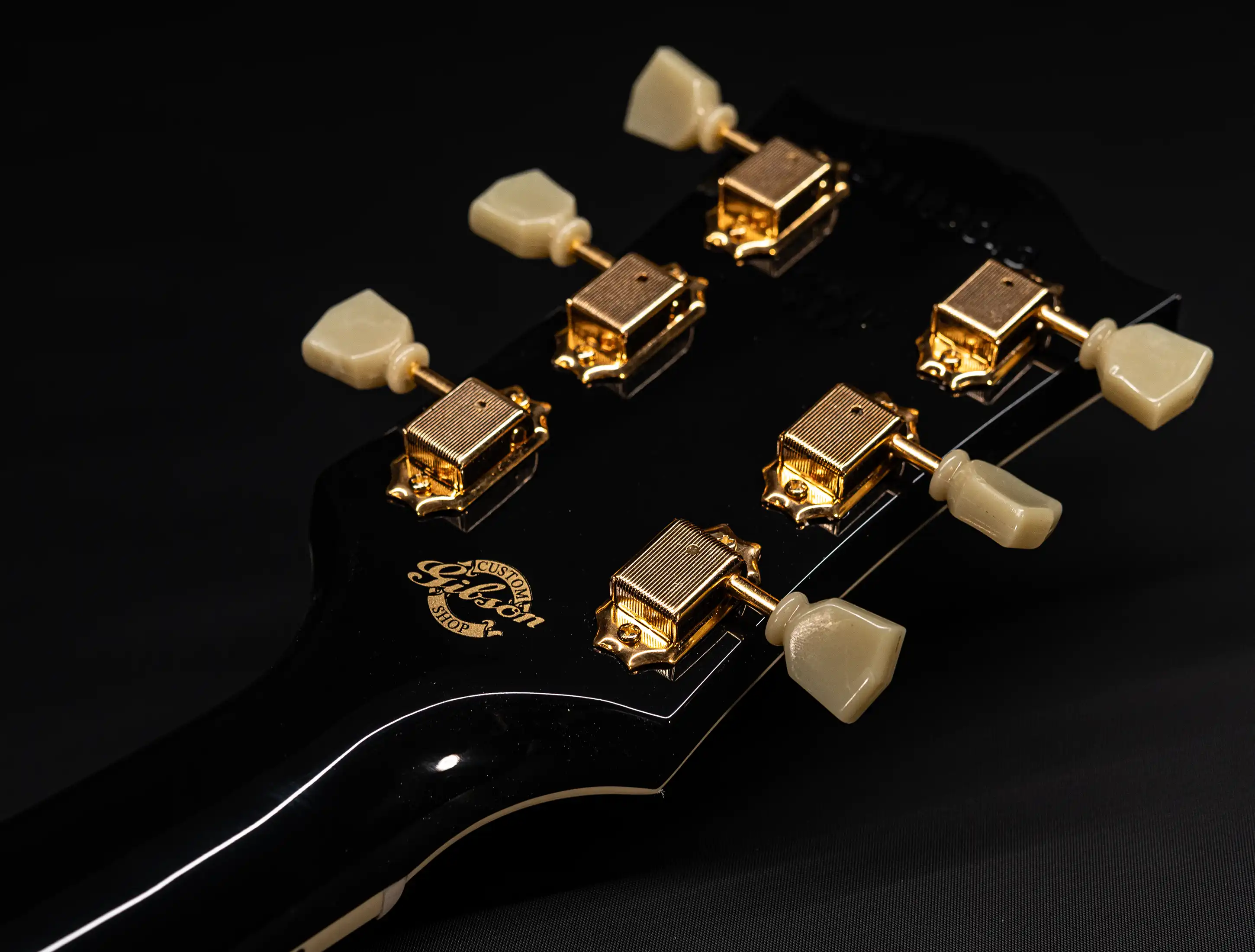 Show gallery (26 images) a154127 Gibson-SJ-200-King-Crown-of-Rock-and-Roll-Custom-Shop