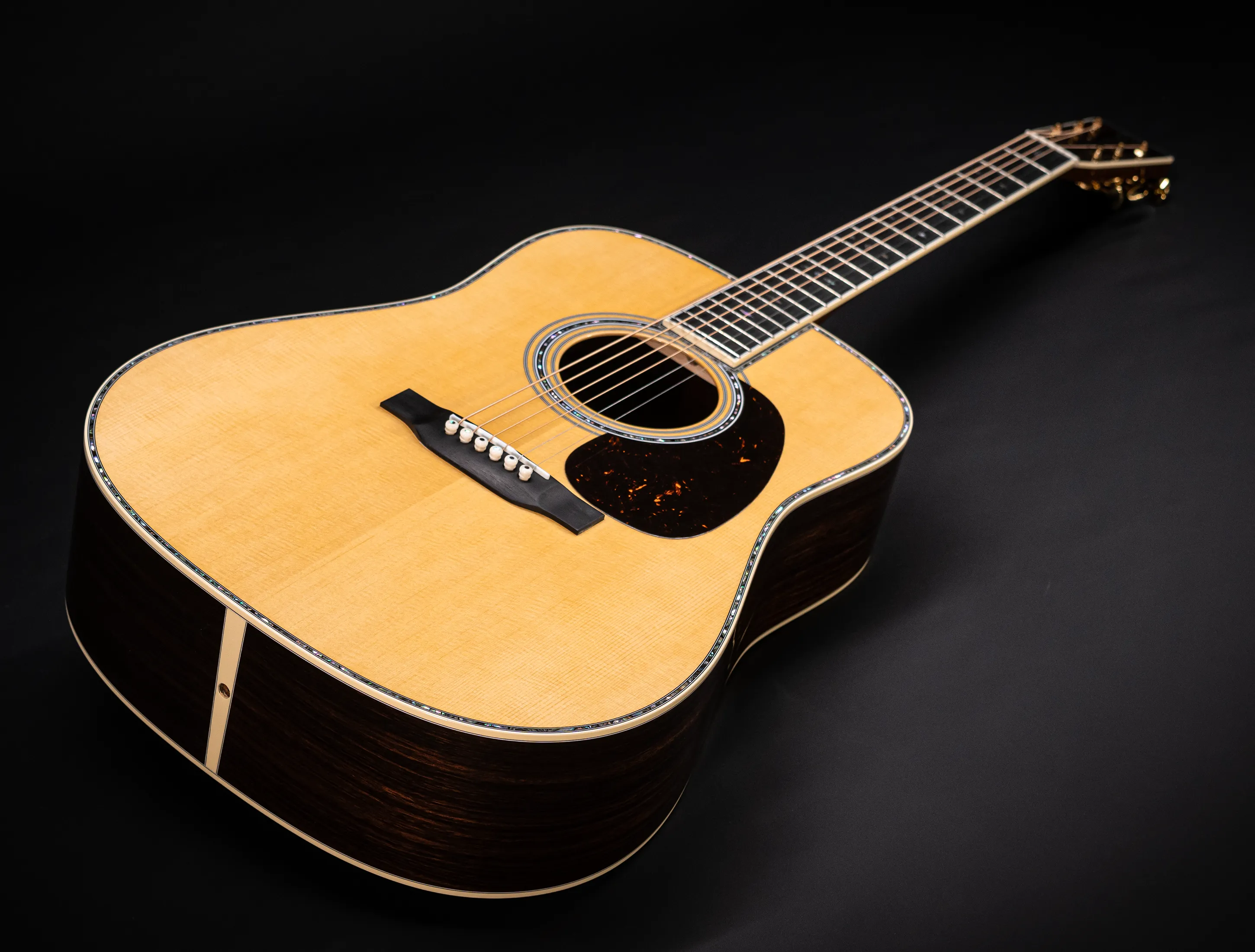 a172423 Martin D-42 Standard Refresh NEW 2025 Musikhaus-Hermann
